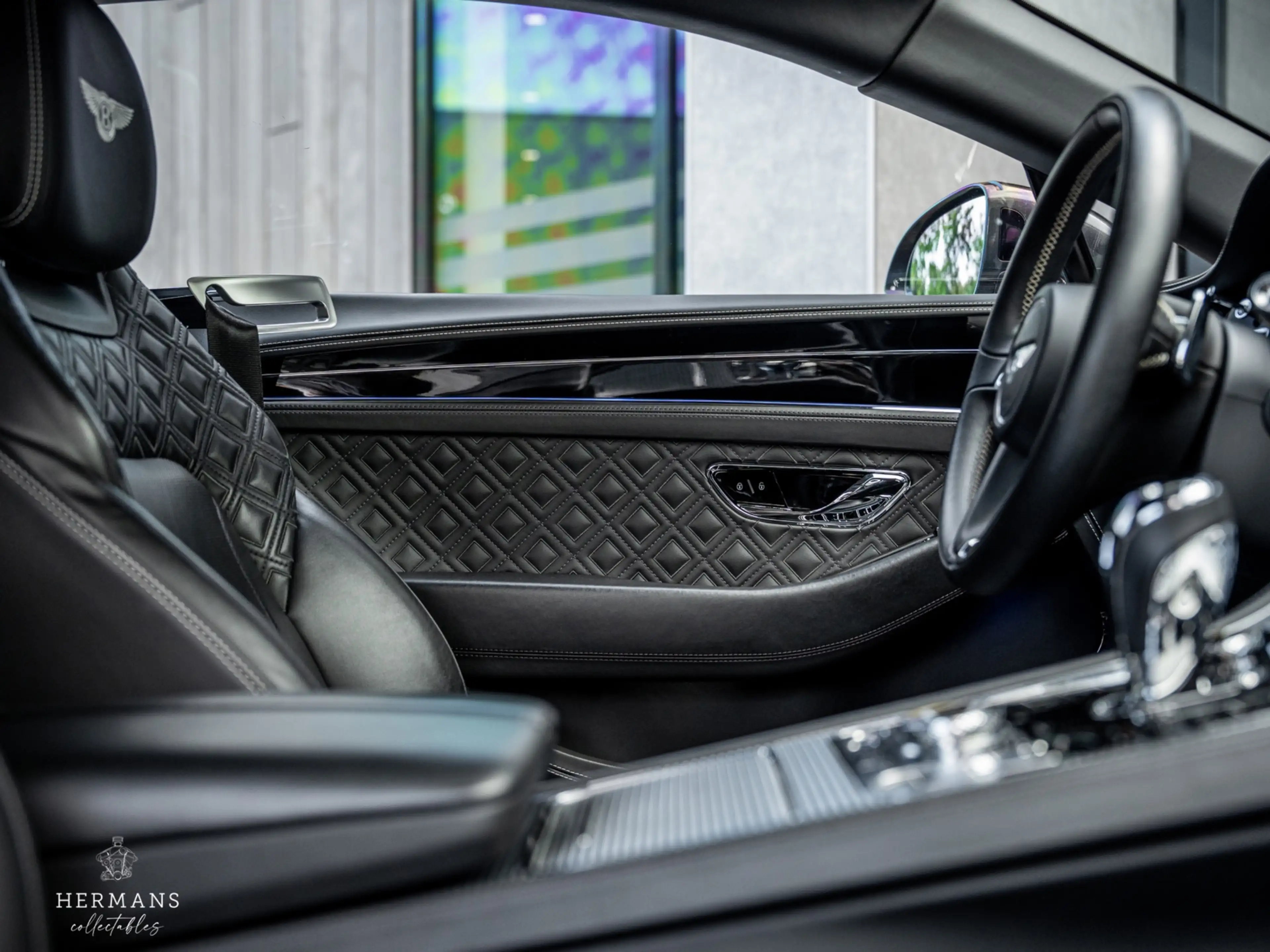 Bentley Continental GT 4.0 V8 / Rotating Screen / Massage / Bang & Olufse — photo 28