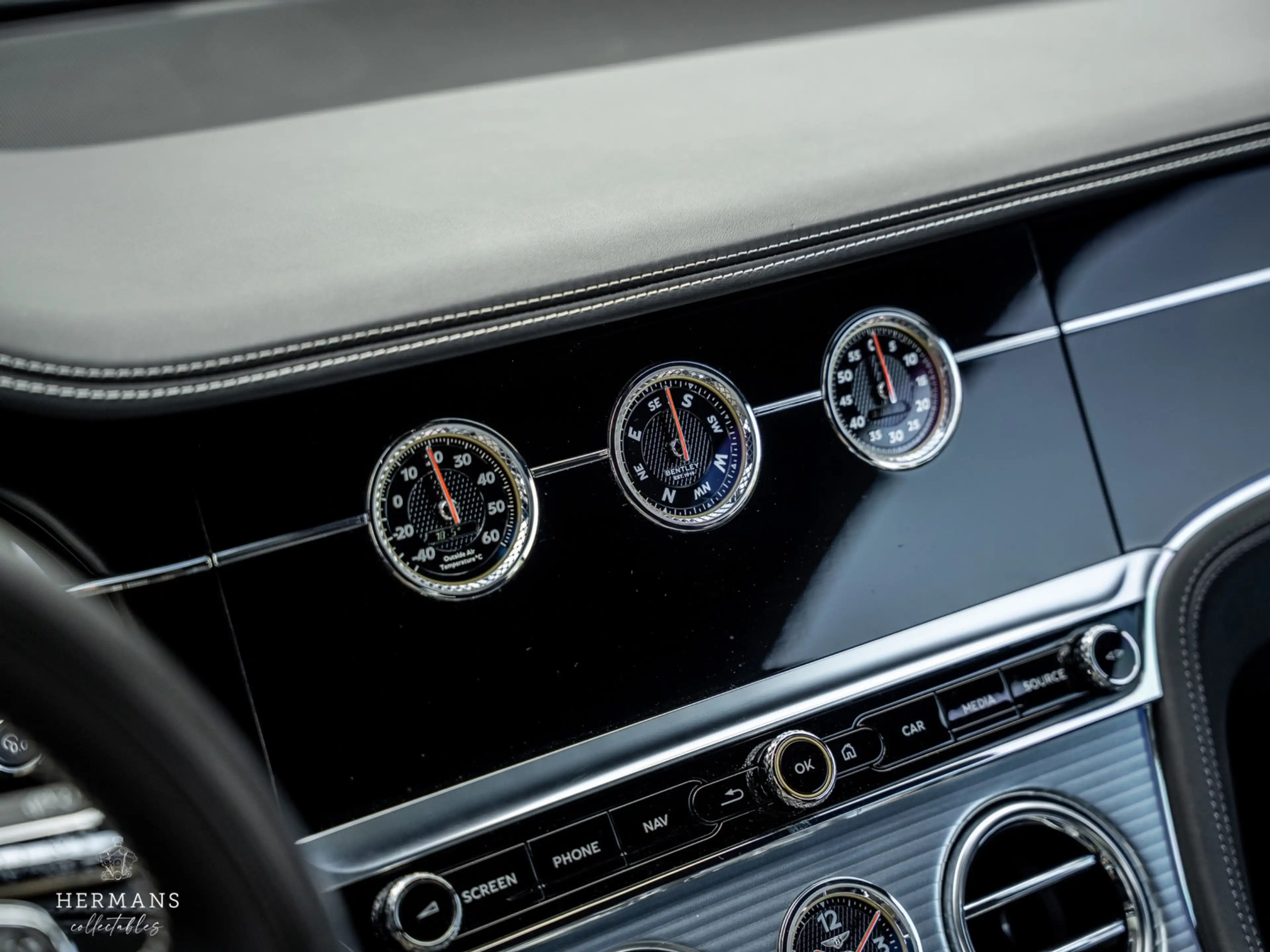 Bentley Continental GT 4.0 V8 / Rotating Screen / Massage / Bang & Olufse — photo 22