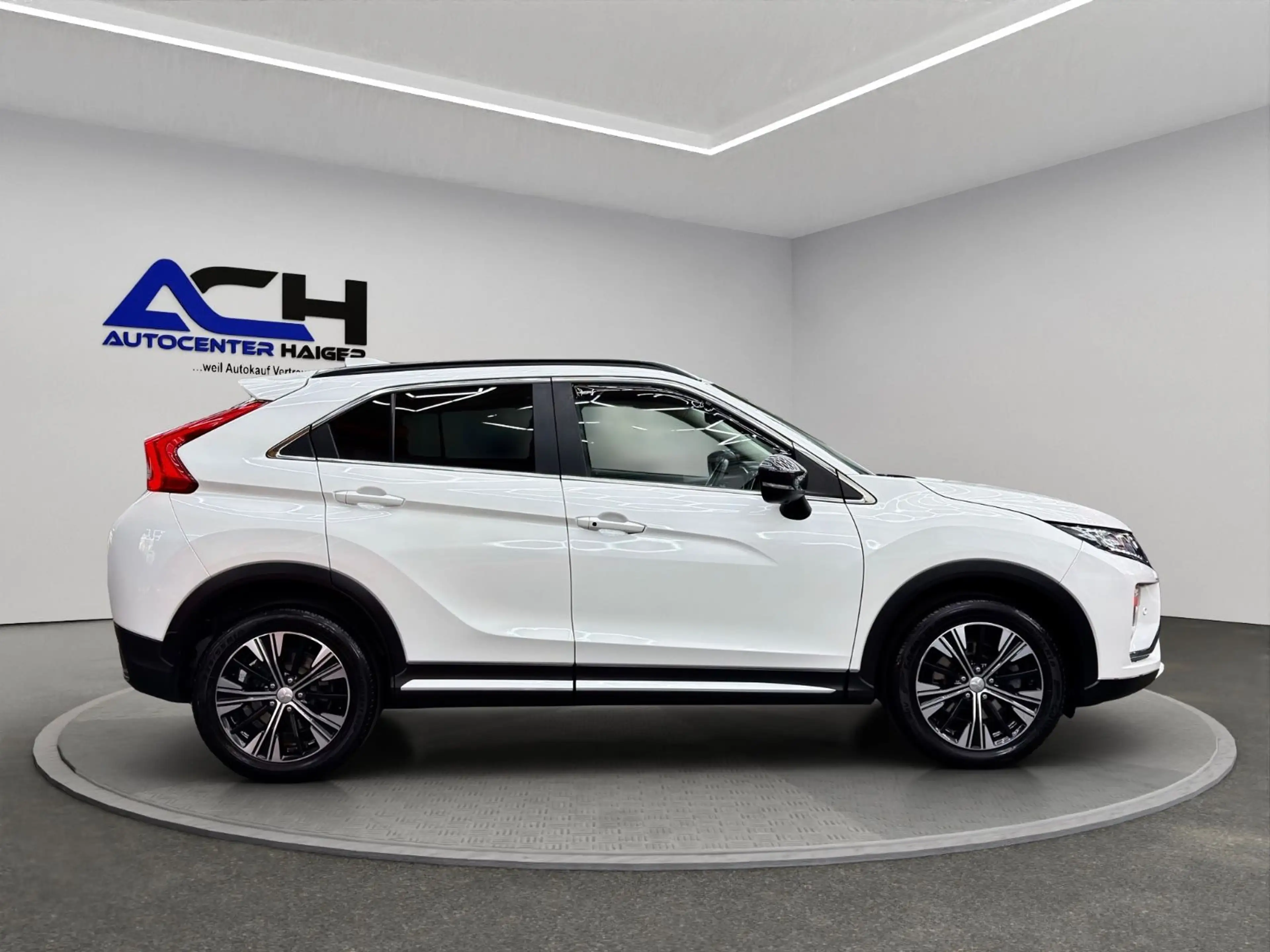 Mitsubishi Eclipse Cross Automatik Top 4WD LED*HuD*360° — photo 15