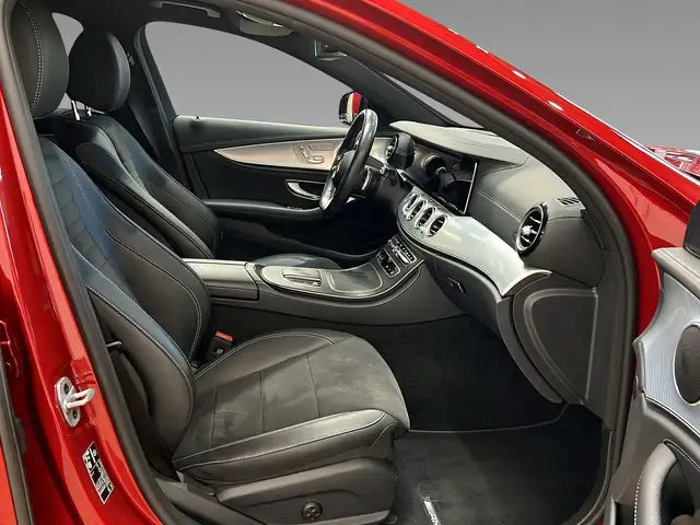 Mercedes-Benz 300 view 12