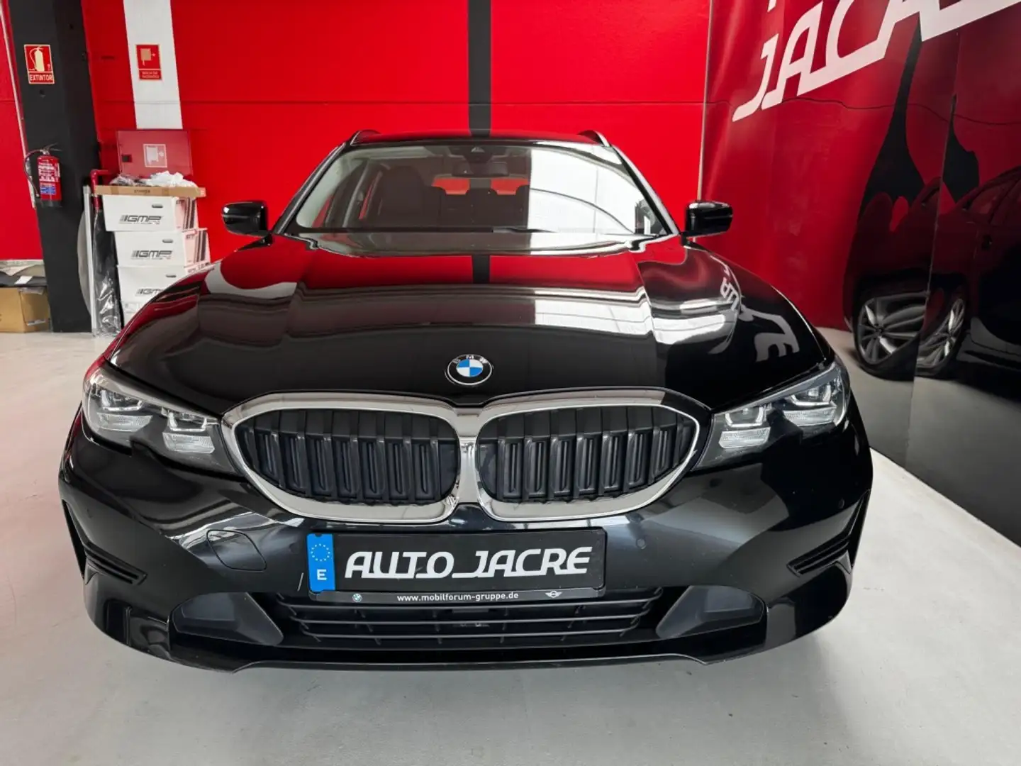 BMW 320 320dA Touring Negro - 2