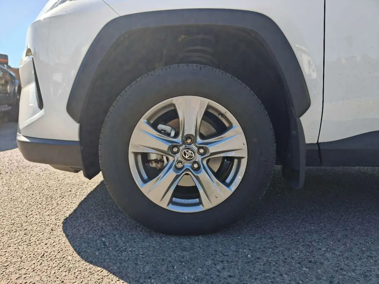 Toyota RAV 4 photo Toyota RAV 4