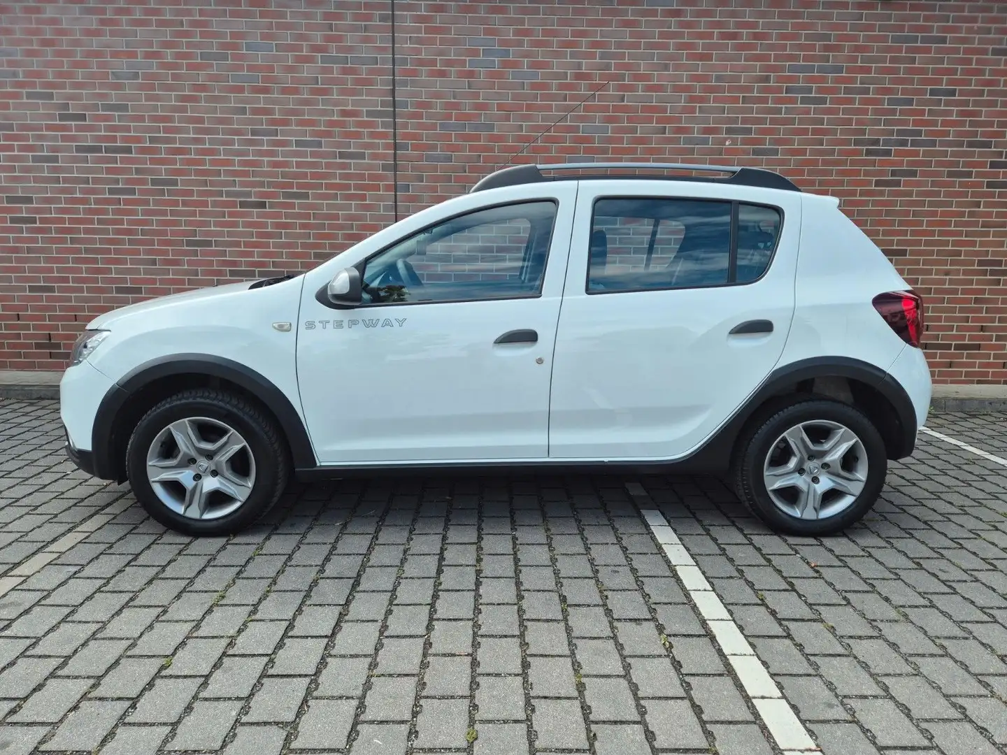 Dacia Sandero II Stepway Prestige - 1.HAND - AUTOMATIK Weiß - 2