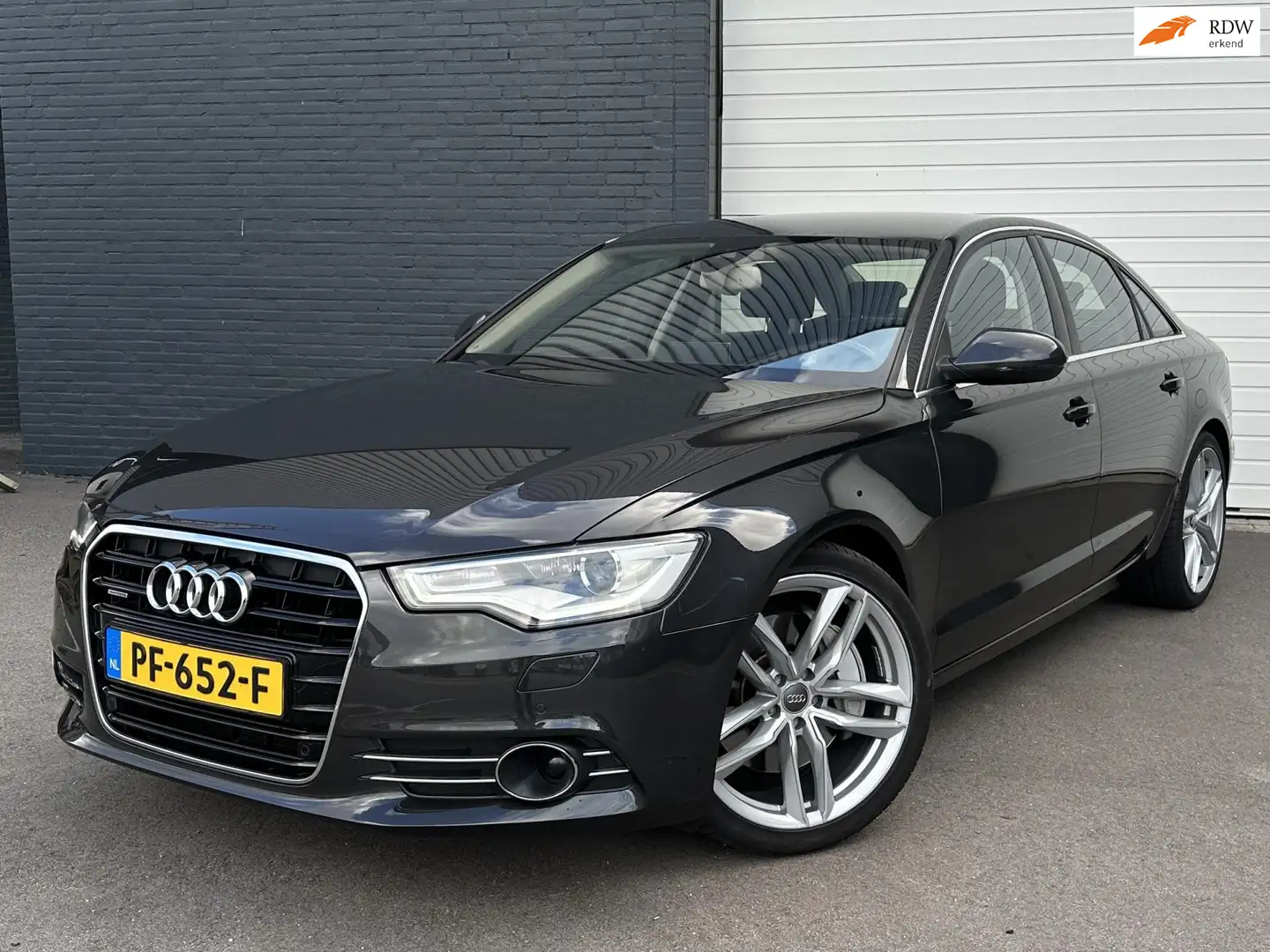 Audi A6 Limousine 3.0 TFSI quattro Pro Line Plus 6CILL/VOL Grijs - 1
