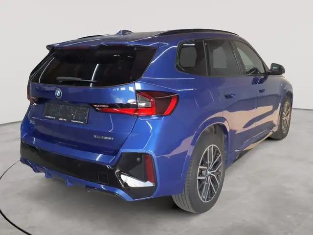 BMW X1 view 4