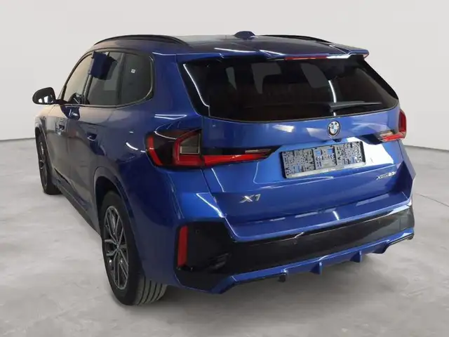 BMW X1 view 5