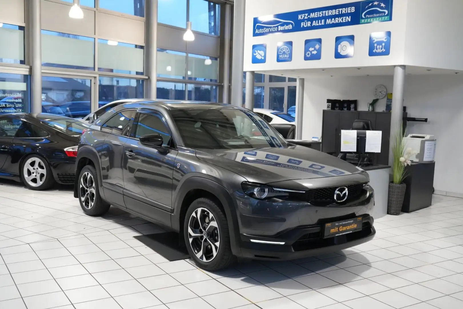 Mazda MX-30 Ad'vantage R-EV *1.Hd *Nur 15tkm Gris - 2