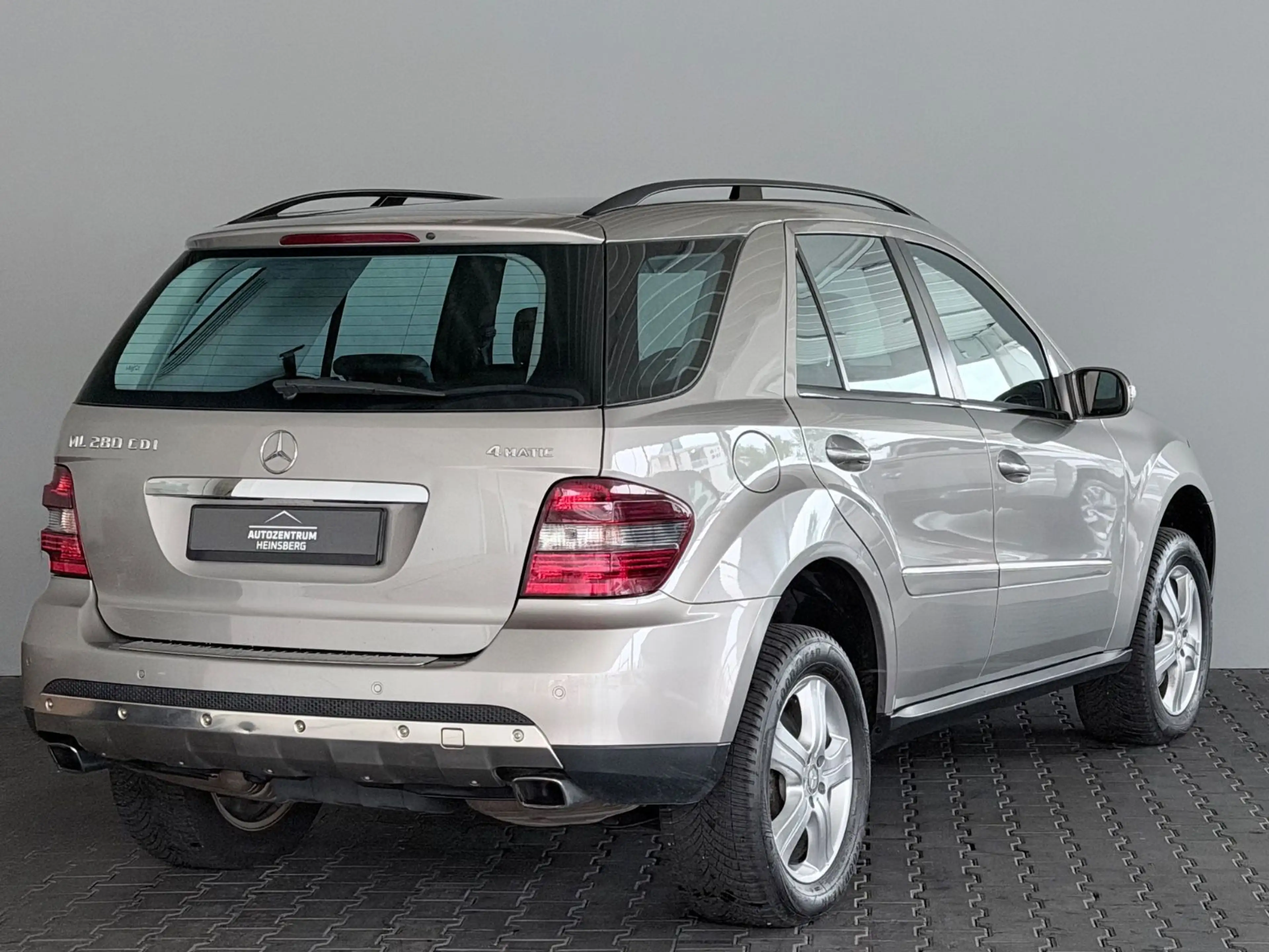 Mercedes-Benz ML 280 CDI 4Matic *3500 KG* — photo 4
