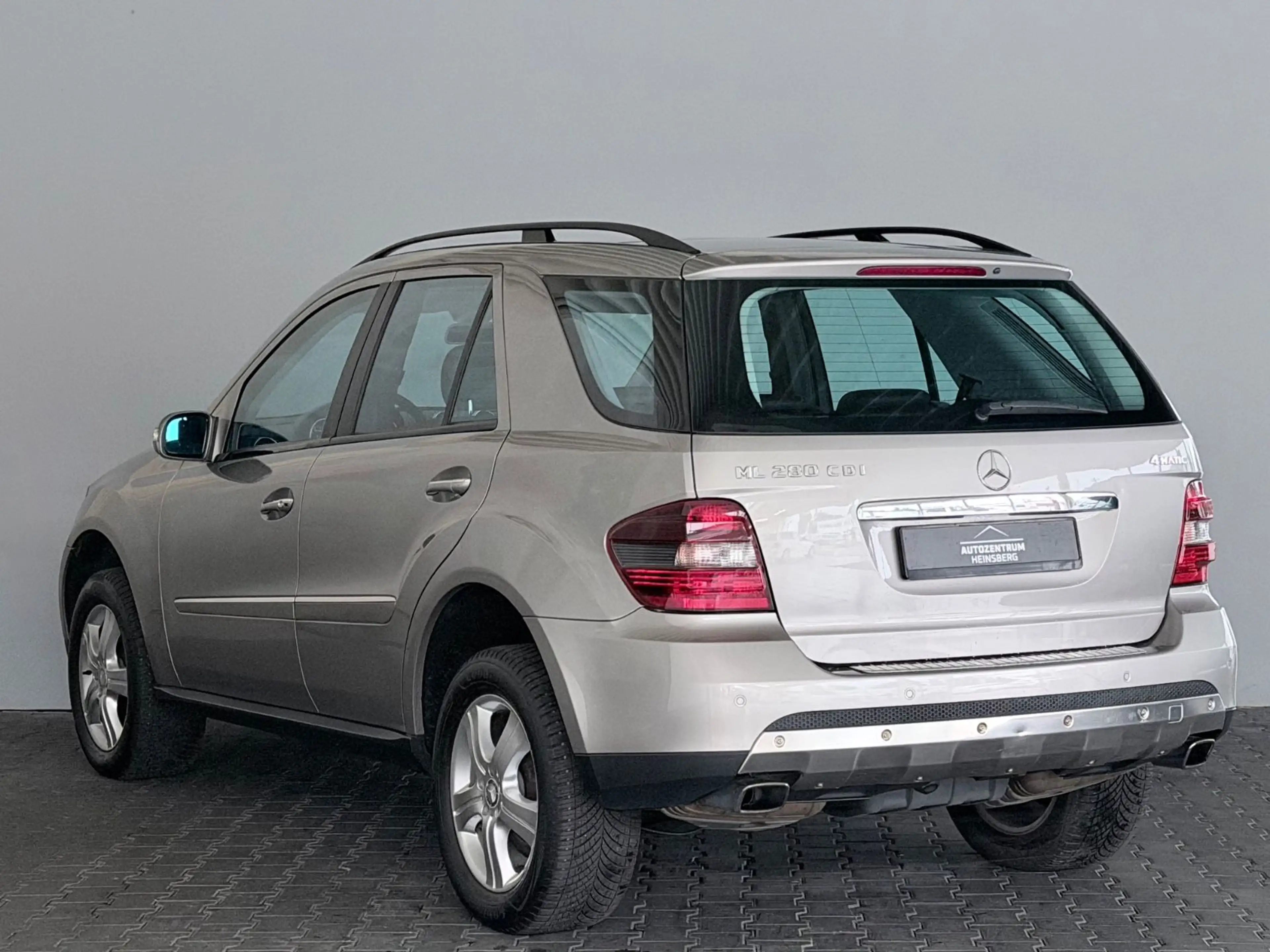 Mercedes-Benz ML 280 CDI 4Matic *3500 KG* — photo 2