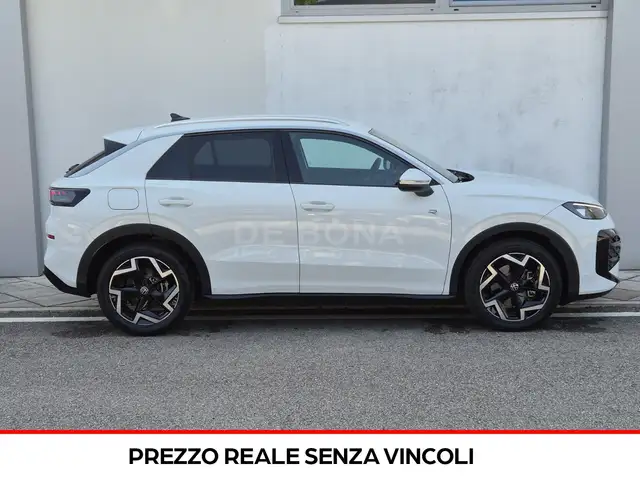 Volkswagen T-Roc view 6