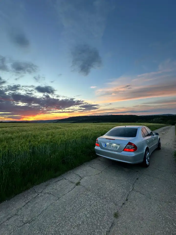 Mercedes-Benz E 280