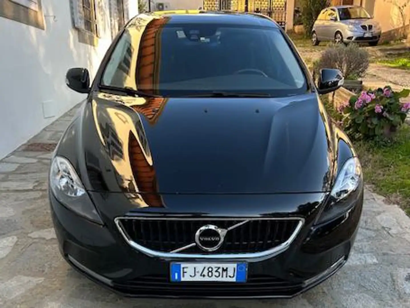 Volvo V40 V40 II 2012 2.0 d2 Business geartronic my17 crna - 1