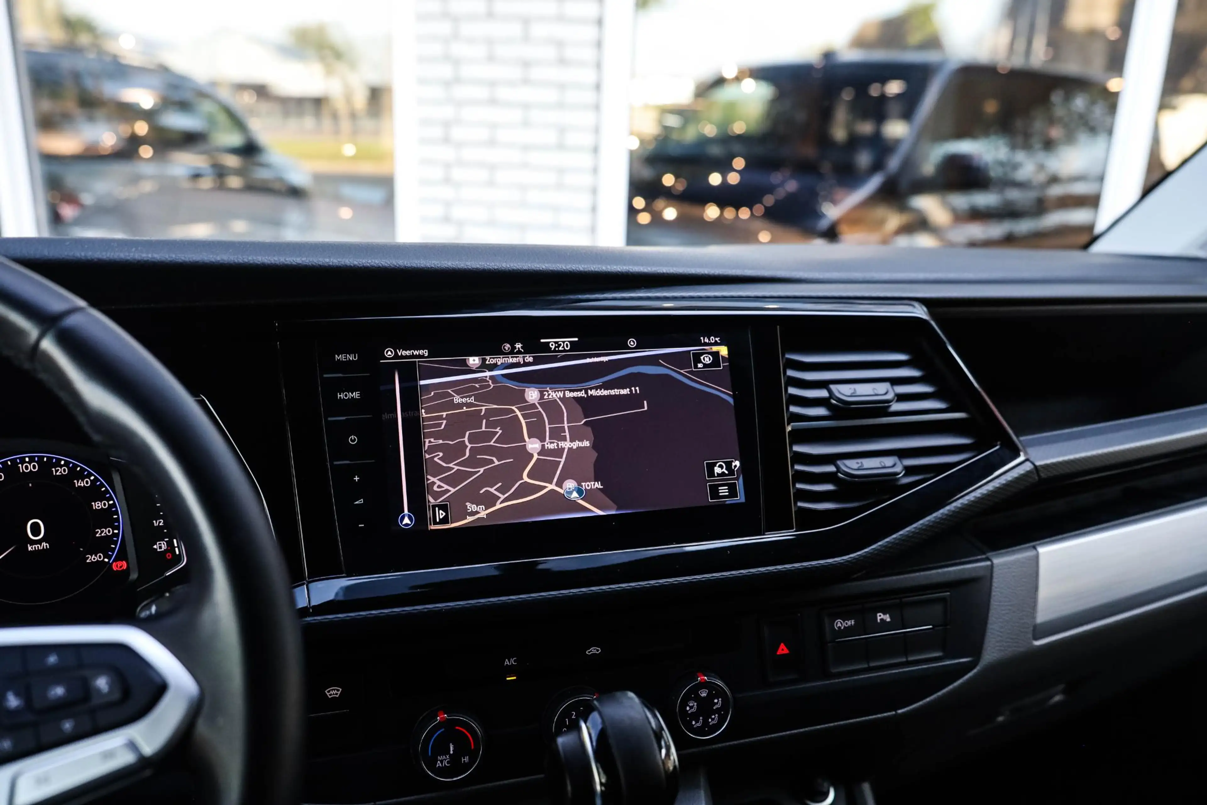 Volkswagen T6.1 Transporter 2.0 TDI L2H1 28 Bulli Automaat Camera Led Apple Ca — photo 49