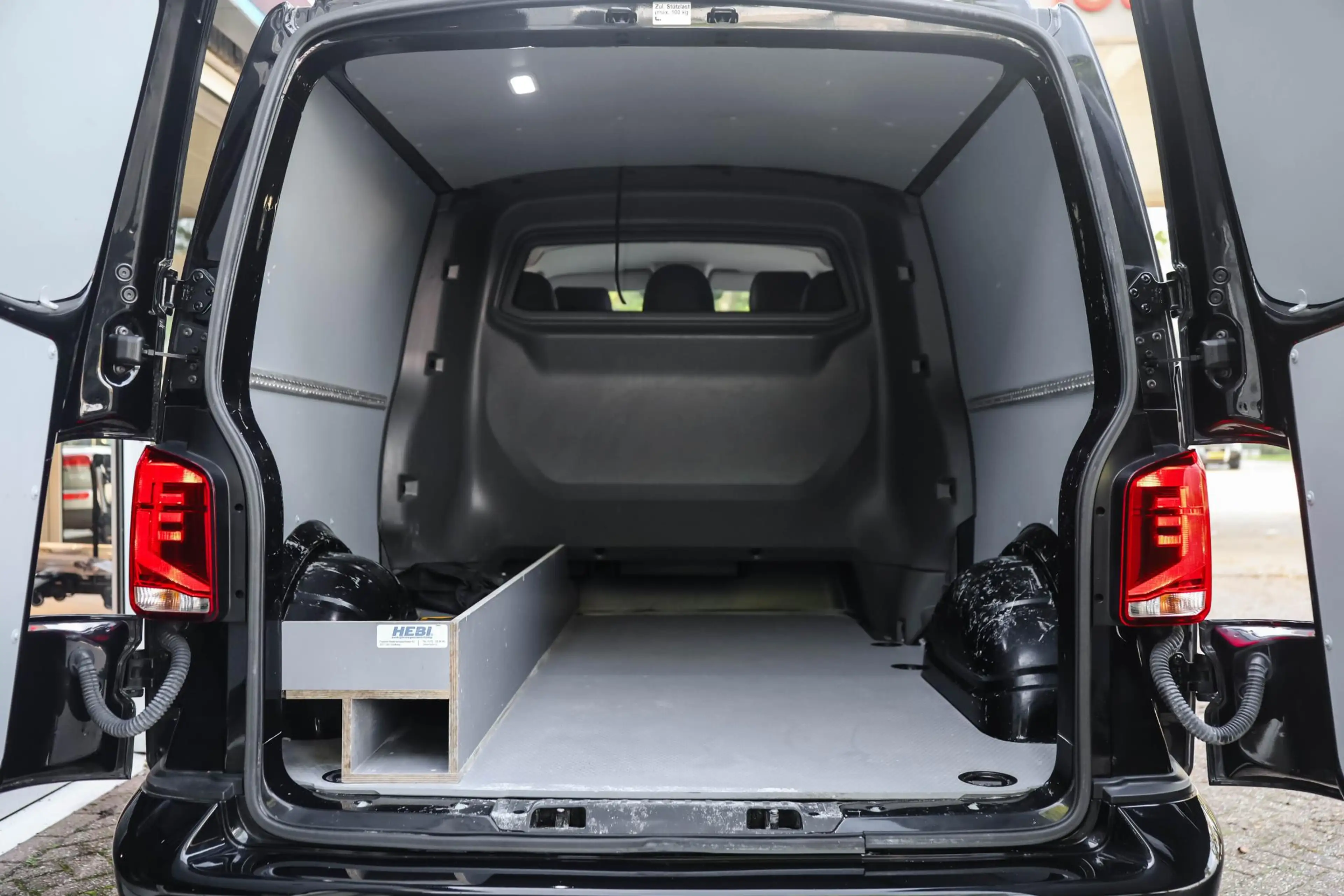 Volkswagen T6.1 Transporter 2.0 TDI L2H1 28 Bulli Automaat Camera Led Apple Ca — photo 34