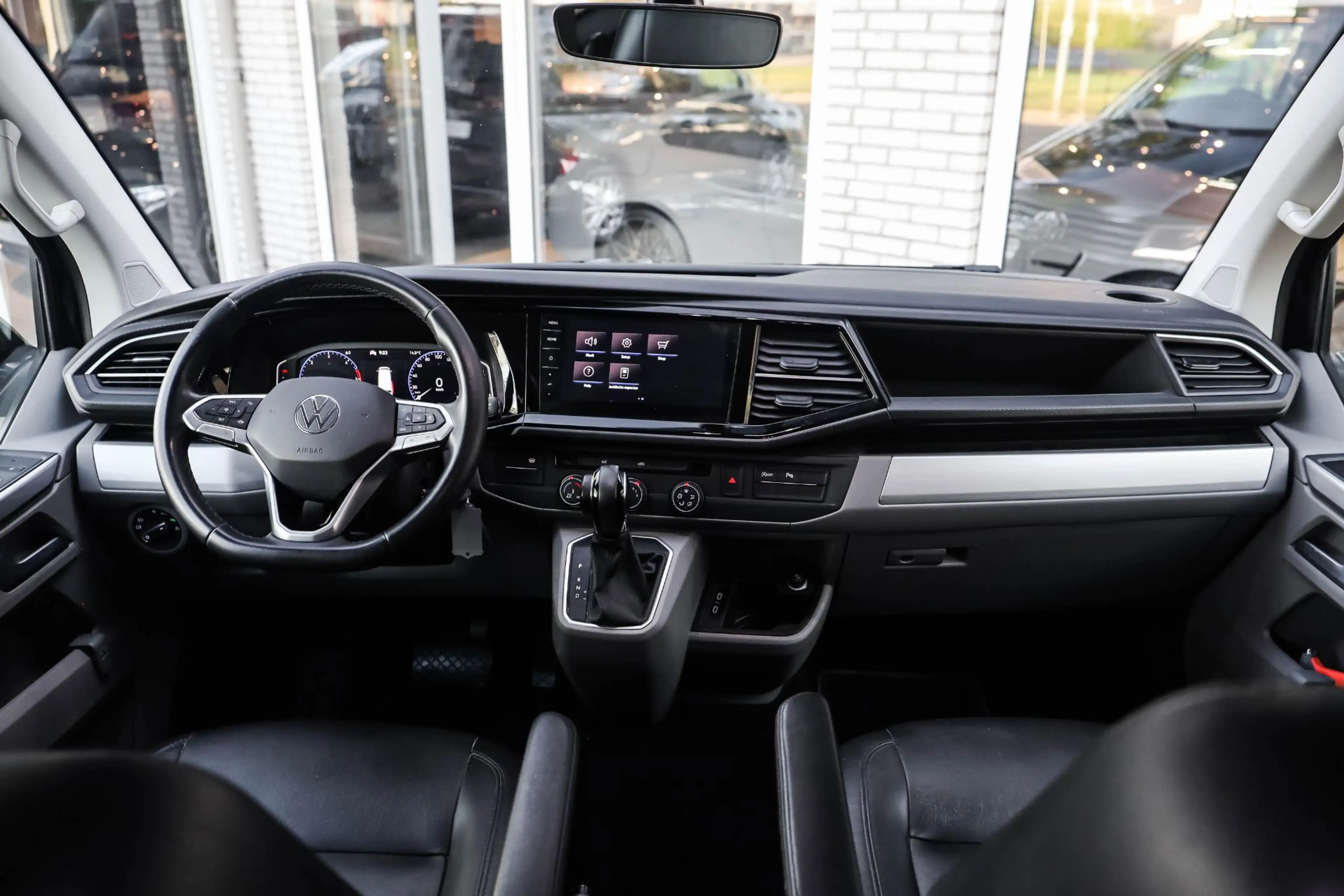 Volkswagen T6.1 Transporter 2.0 TDI L2H1 28 Bulli Automaat Camera Led Apple Ca — photo 2