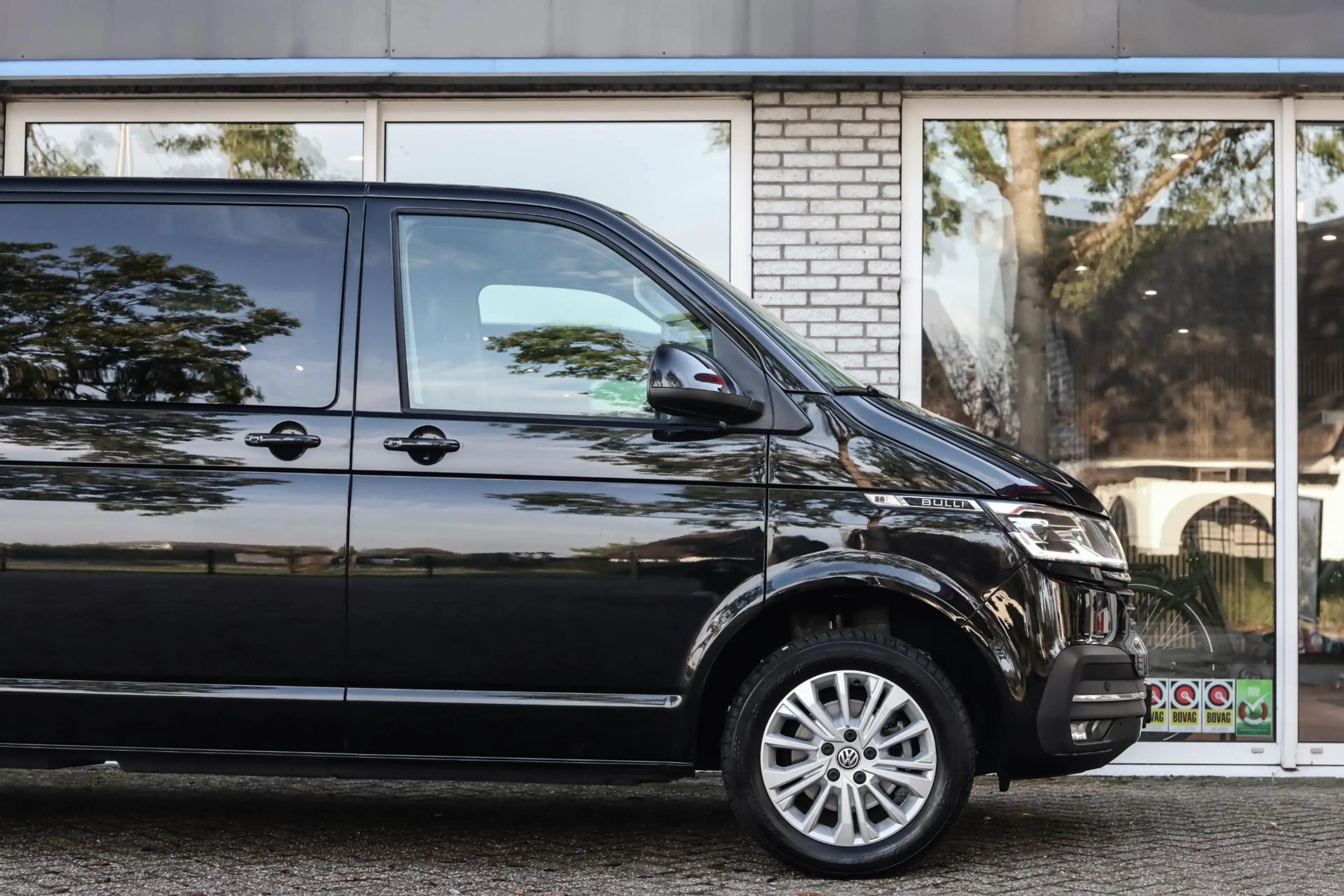 Volkswagen T6.1 Transporter 2.0 TDI L2H1 28 Bulli Automaat Camera Led Apple Ca — photo 36
