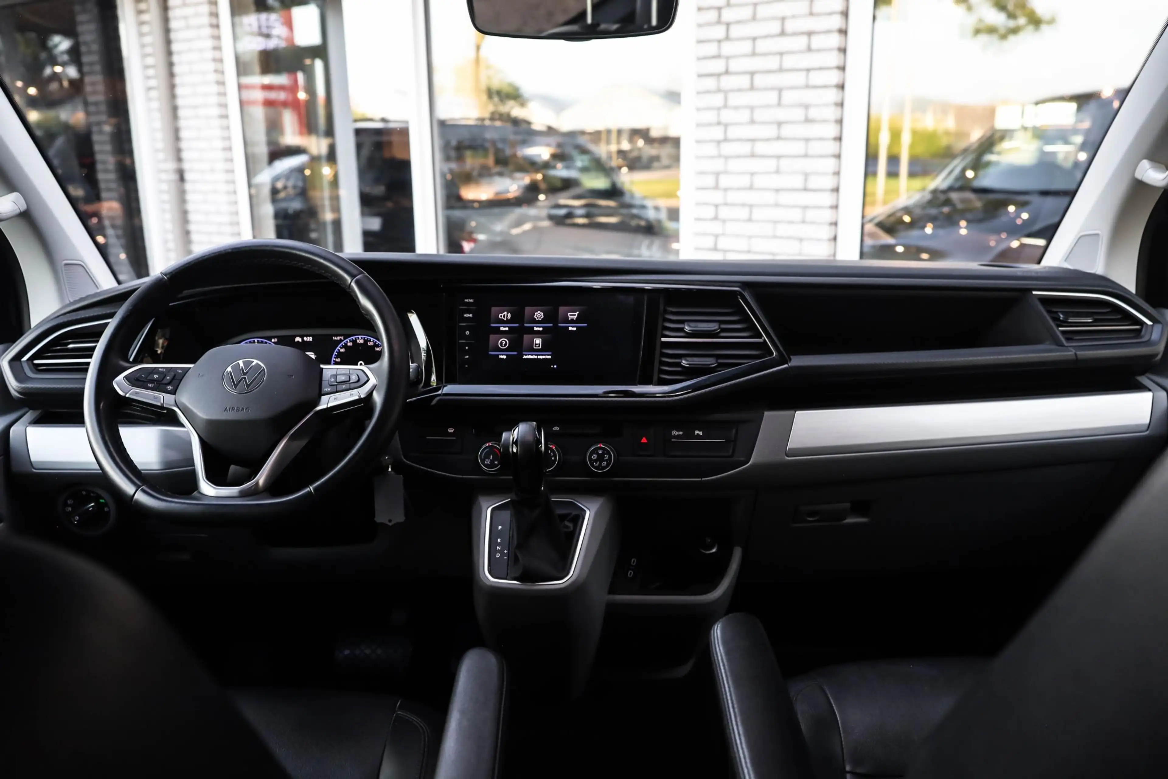 Volkswagen T6.1 Transporter 2.0 TDI L2H1 28 Bulli Automaat Camera Led Apple Ca — photo 46
