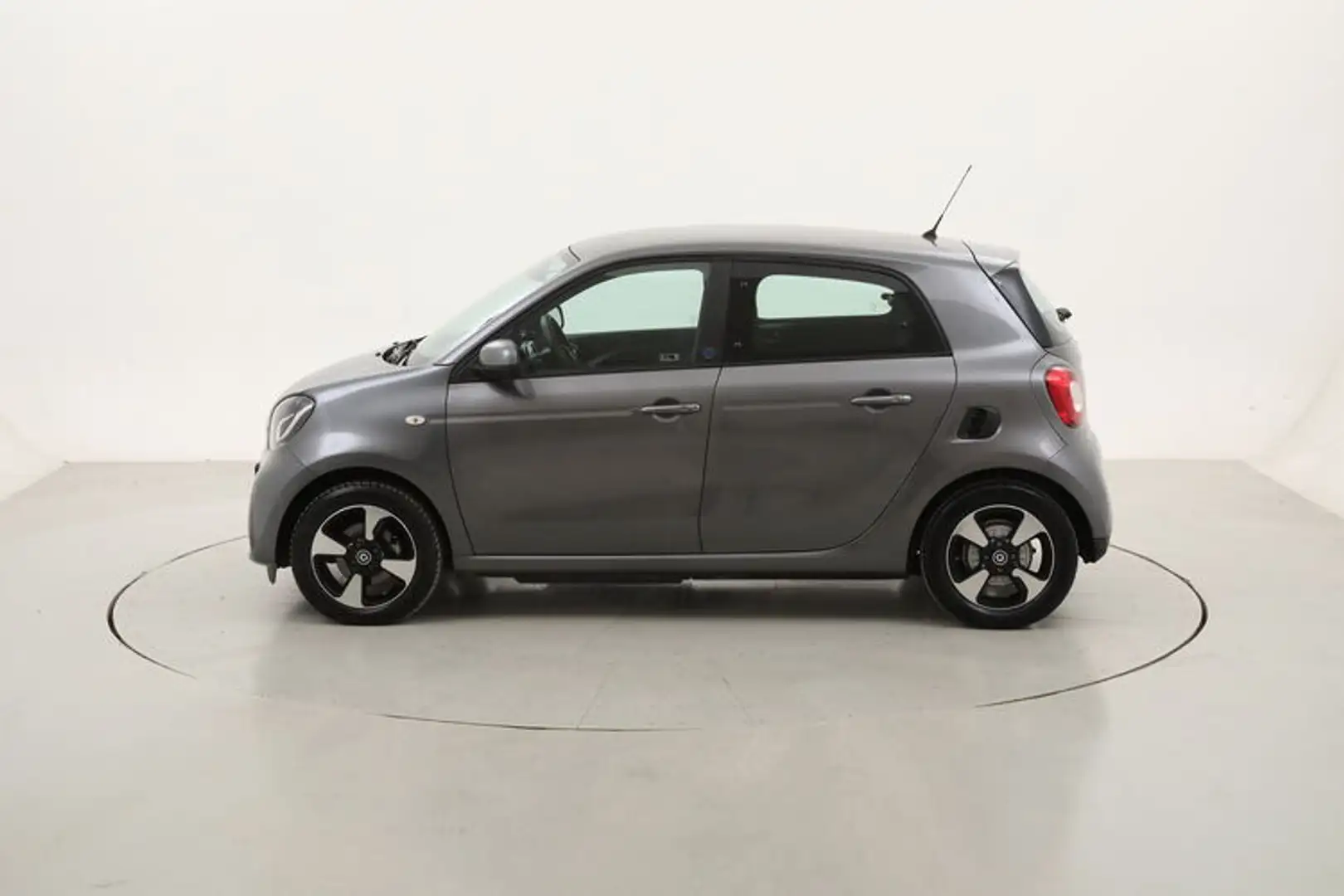 smart forFour Passion Elettrico 82CV Grigio - 2