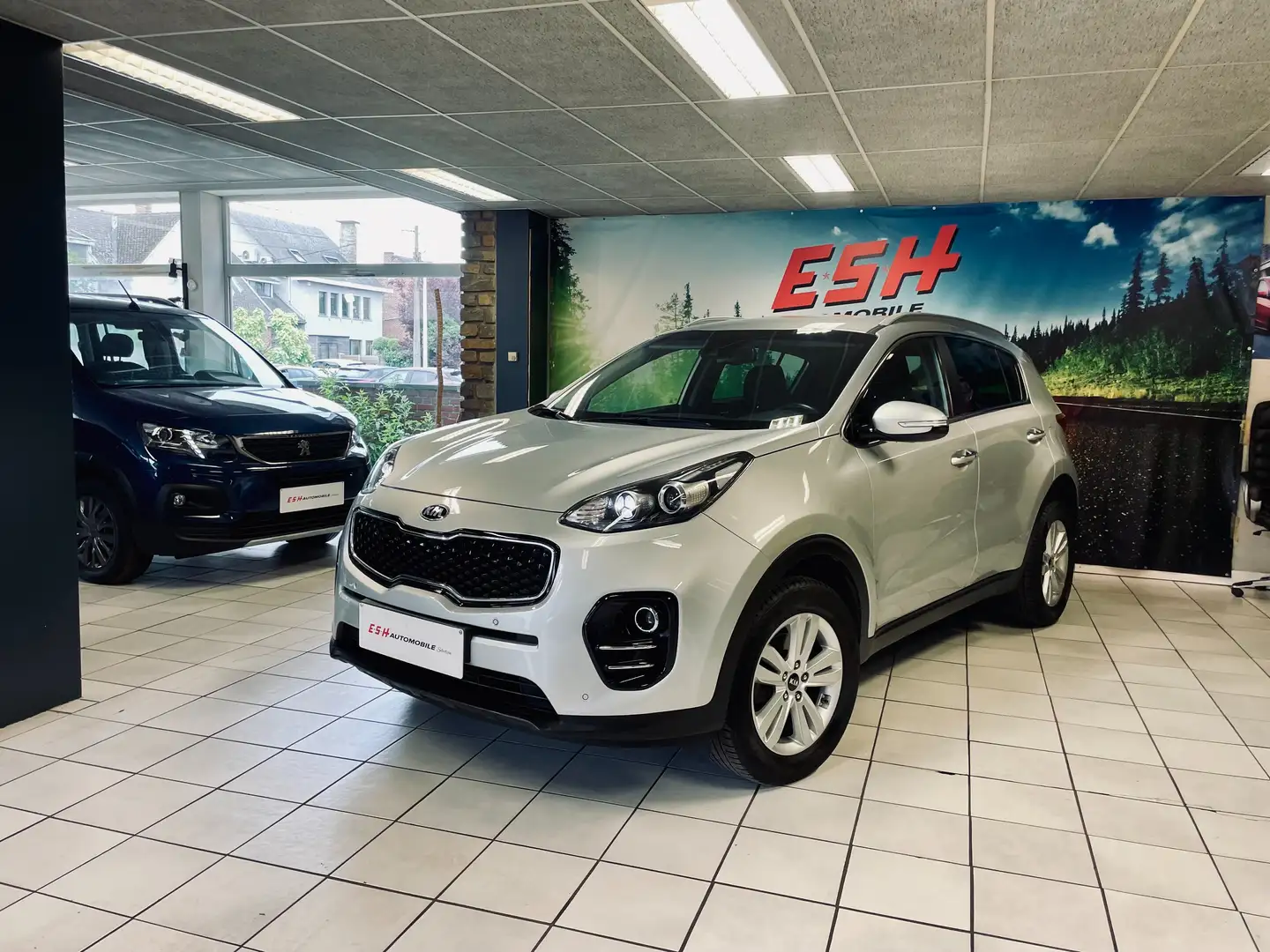 Kia Sportage 1.6i 2WD Vision Pack/GPS/CAMERA/GARANTIE 12 MOIS Gri - 1