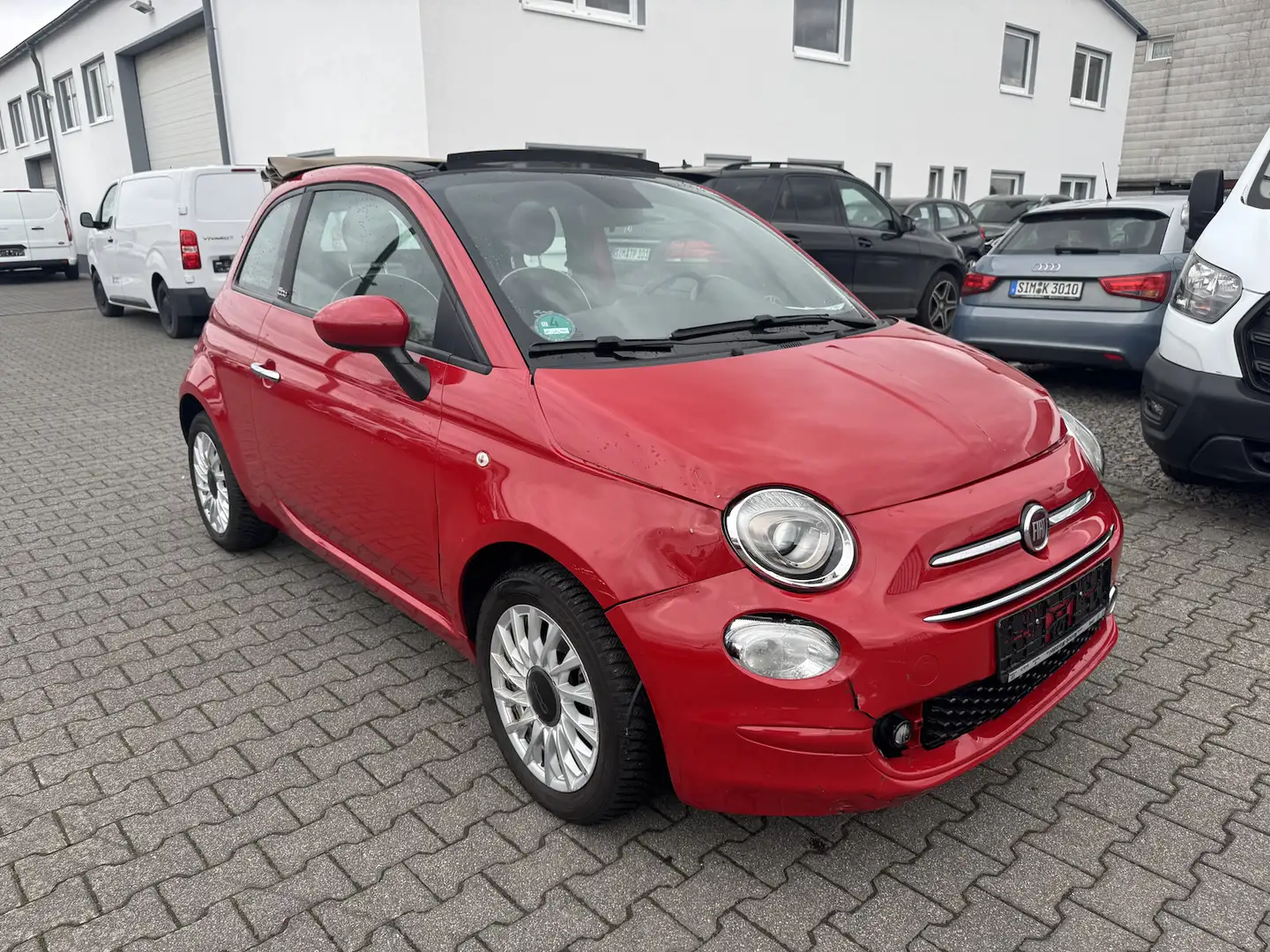 Fiat 500 Lounge, 1.0 Benzin, Euro 6, Cabrio Rot - 2