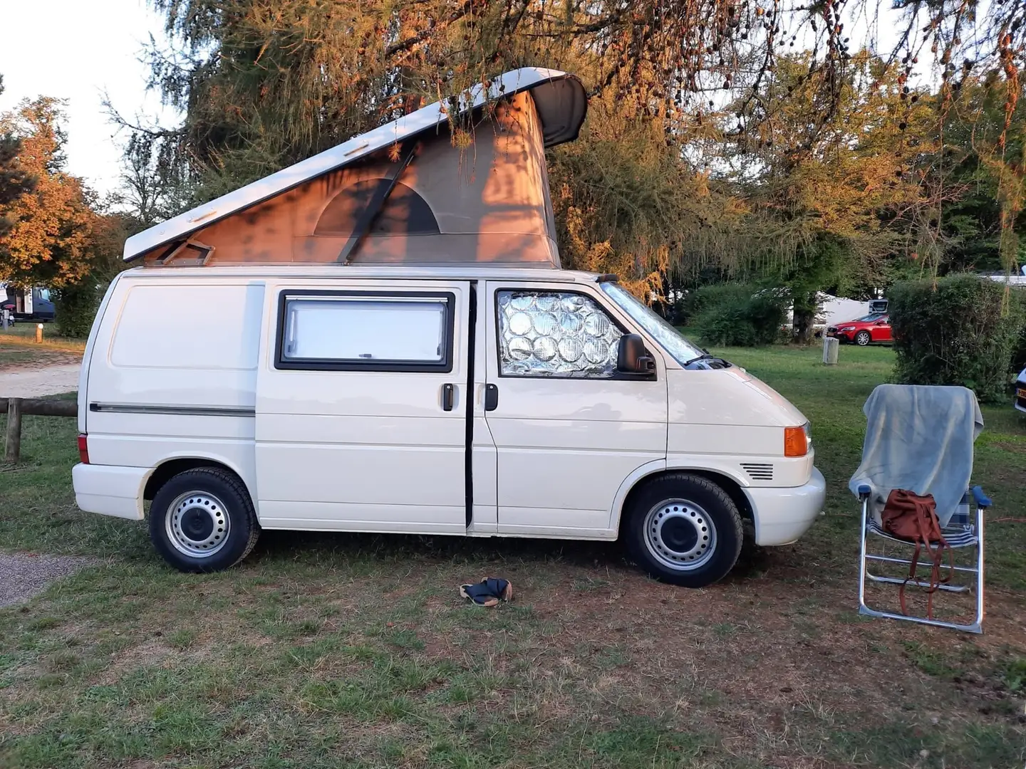 Volkswagen T4 California Transporter volledig gespoten, motor loopt niet Fehér - 1