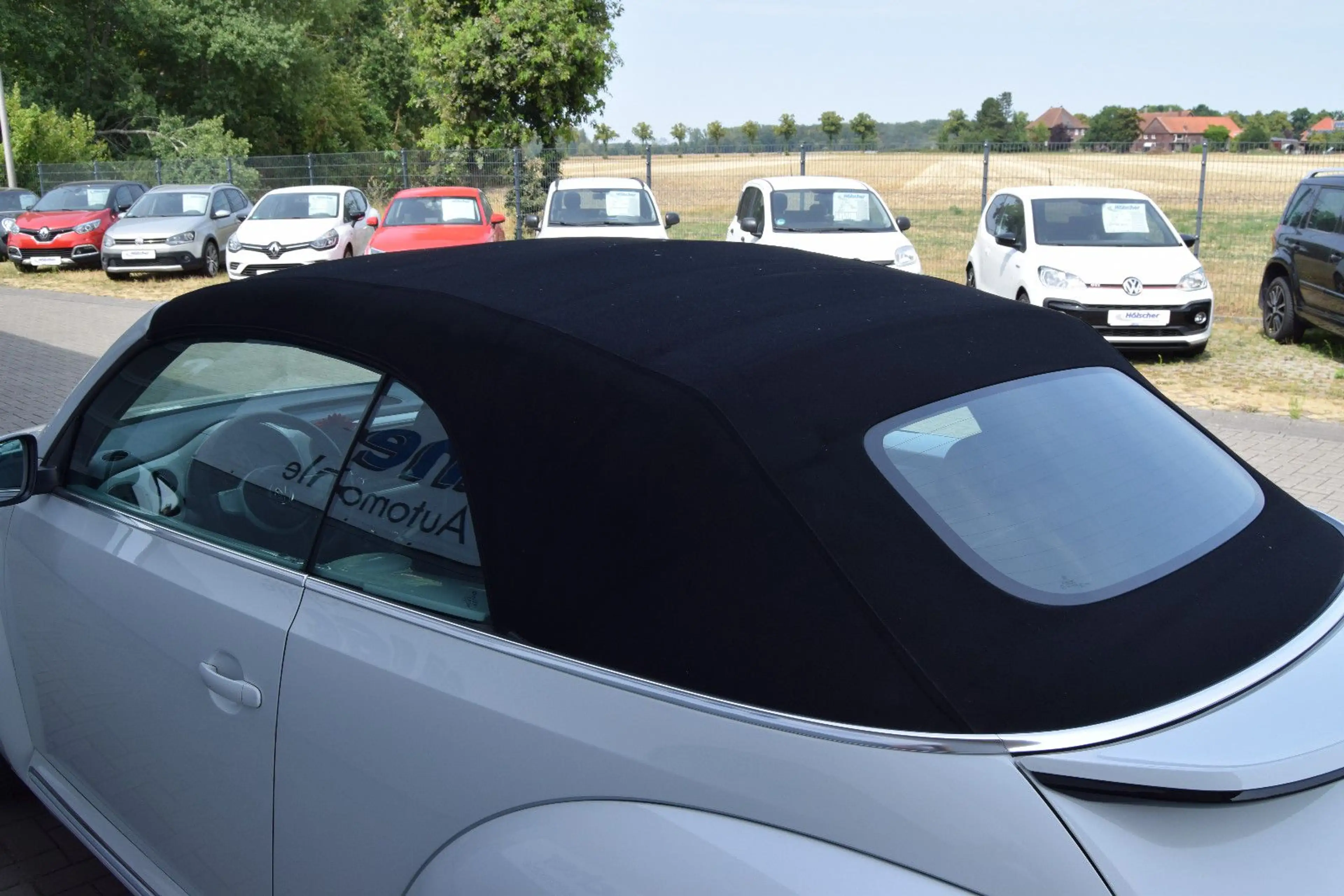 Volkswagen Beetle Design Cabriolet — photo 6