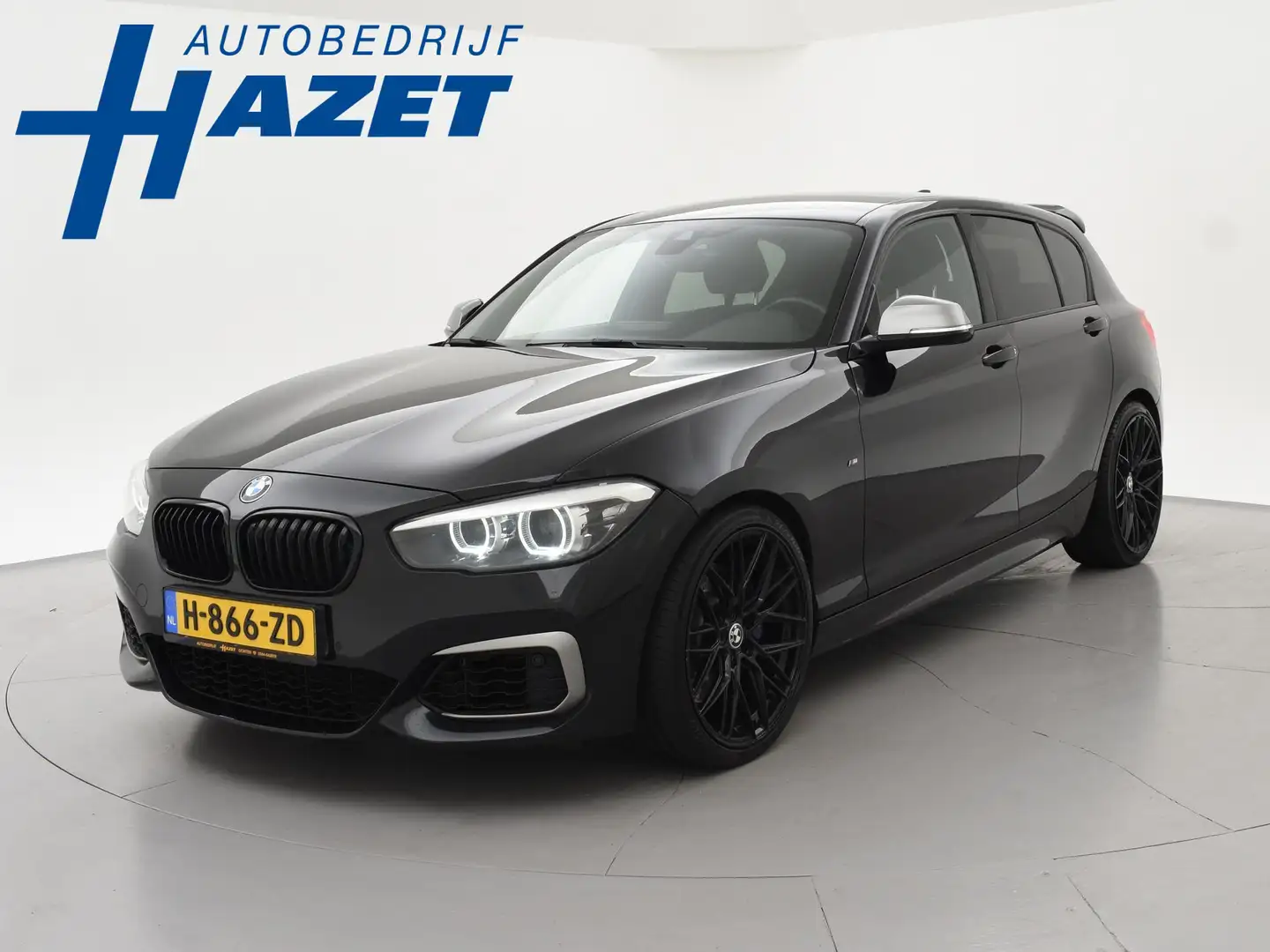 BMW 140 1-serie M140i 340 PK M-SPORT AUT8 + HARMAN/KARDON Black - 1