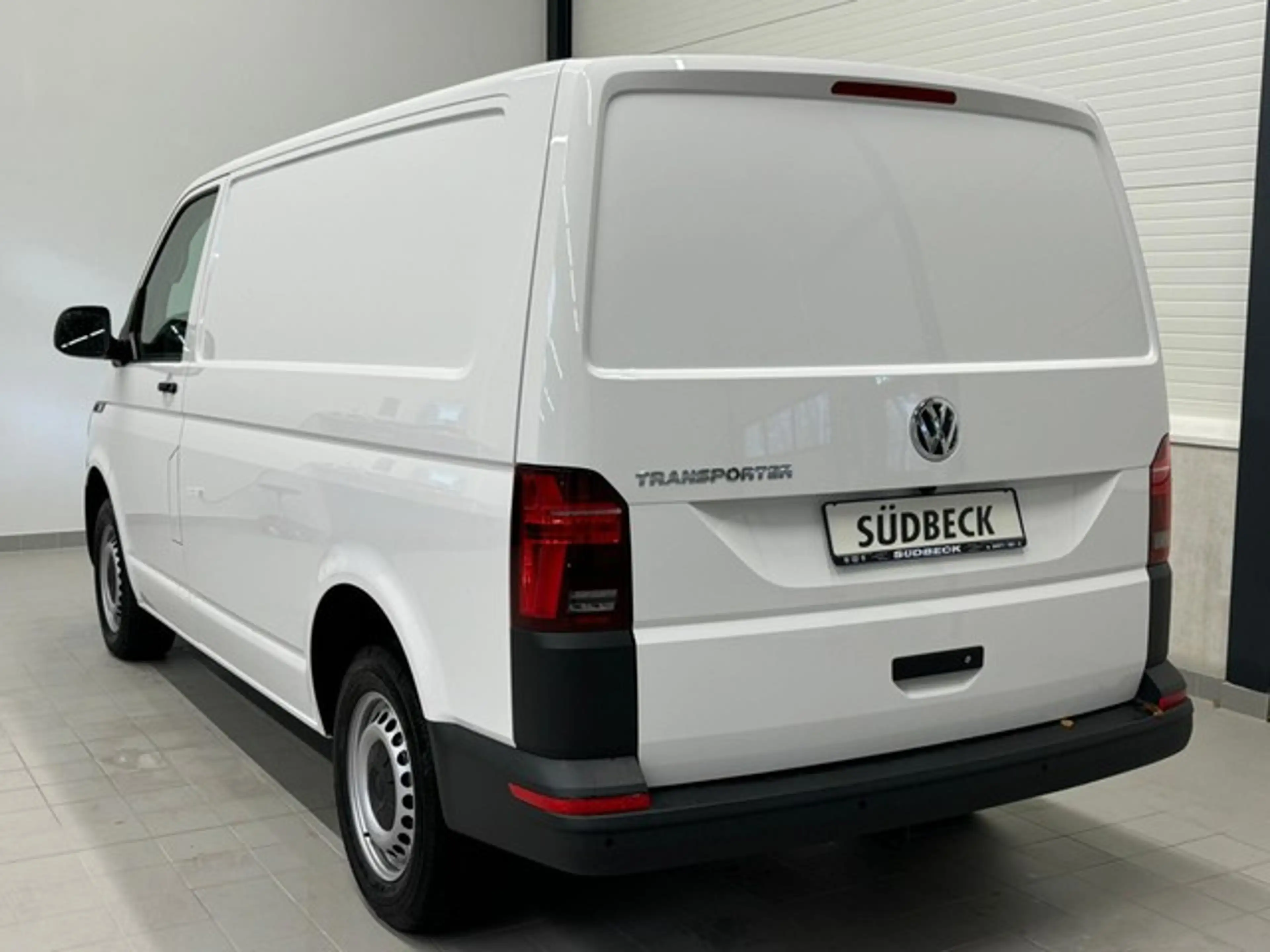 Volkswagen T6.1 Transporter 2.0 TDI Kasten KAMERA+ NAVI+AHK — photo 7