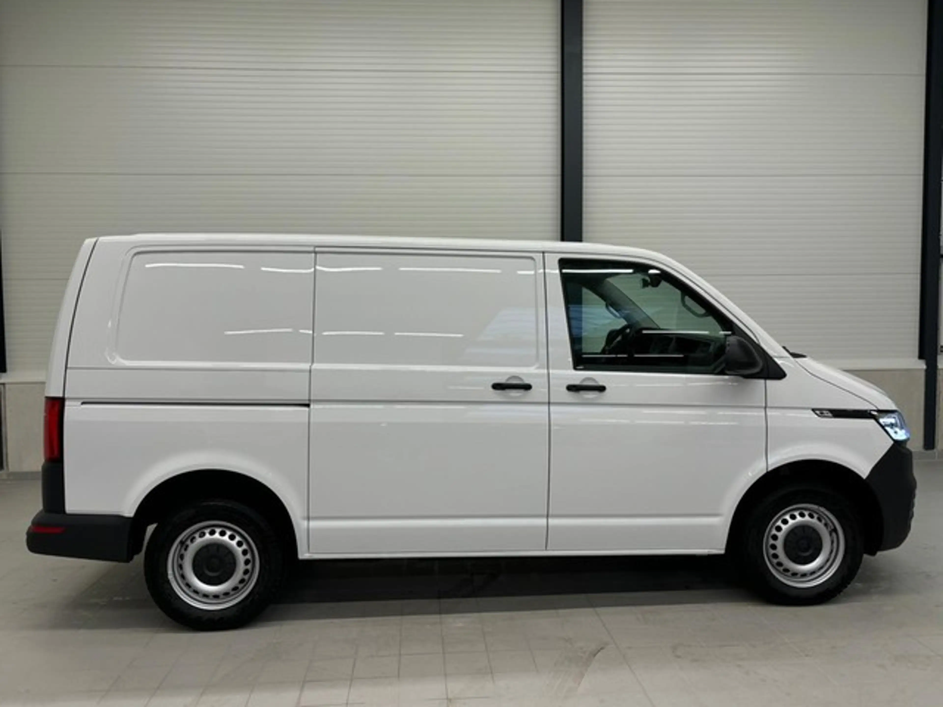 Volkswagen T6.1 Transporter 2.0 TDI Kasten KAMERA+ NAVI+AHK — photo 8