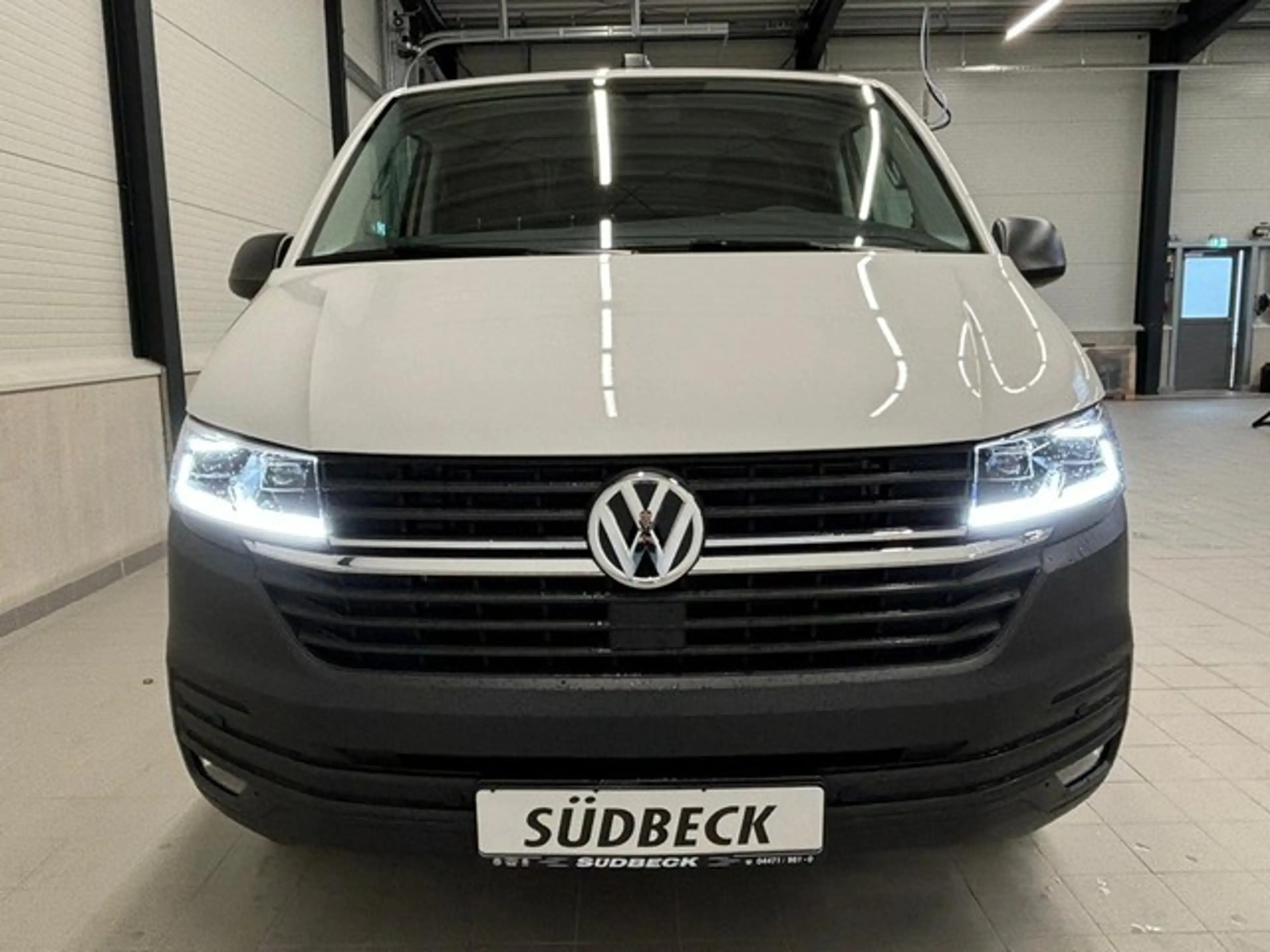 Volkswagen T6.1 Transporter 2.0 TDI Kasten KAMERA+ NAVI+AHK — photo 2