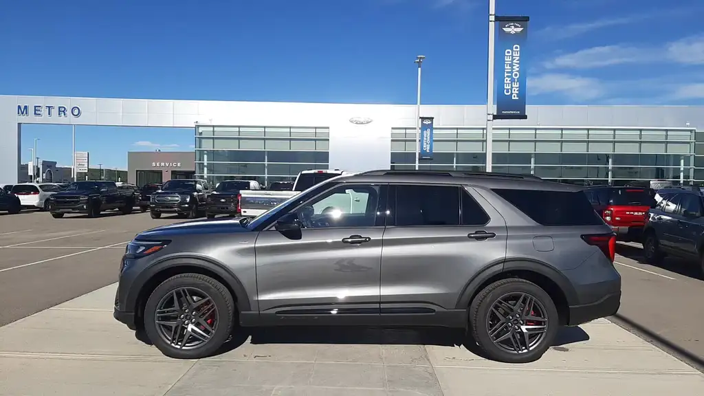 Ford Explorer 2026 photo 5