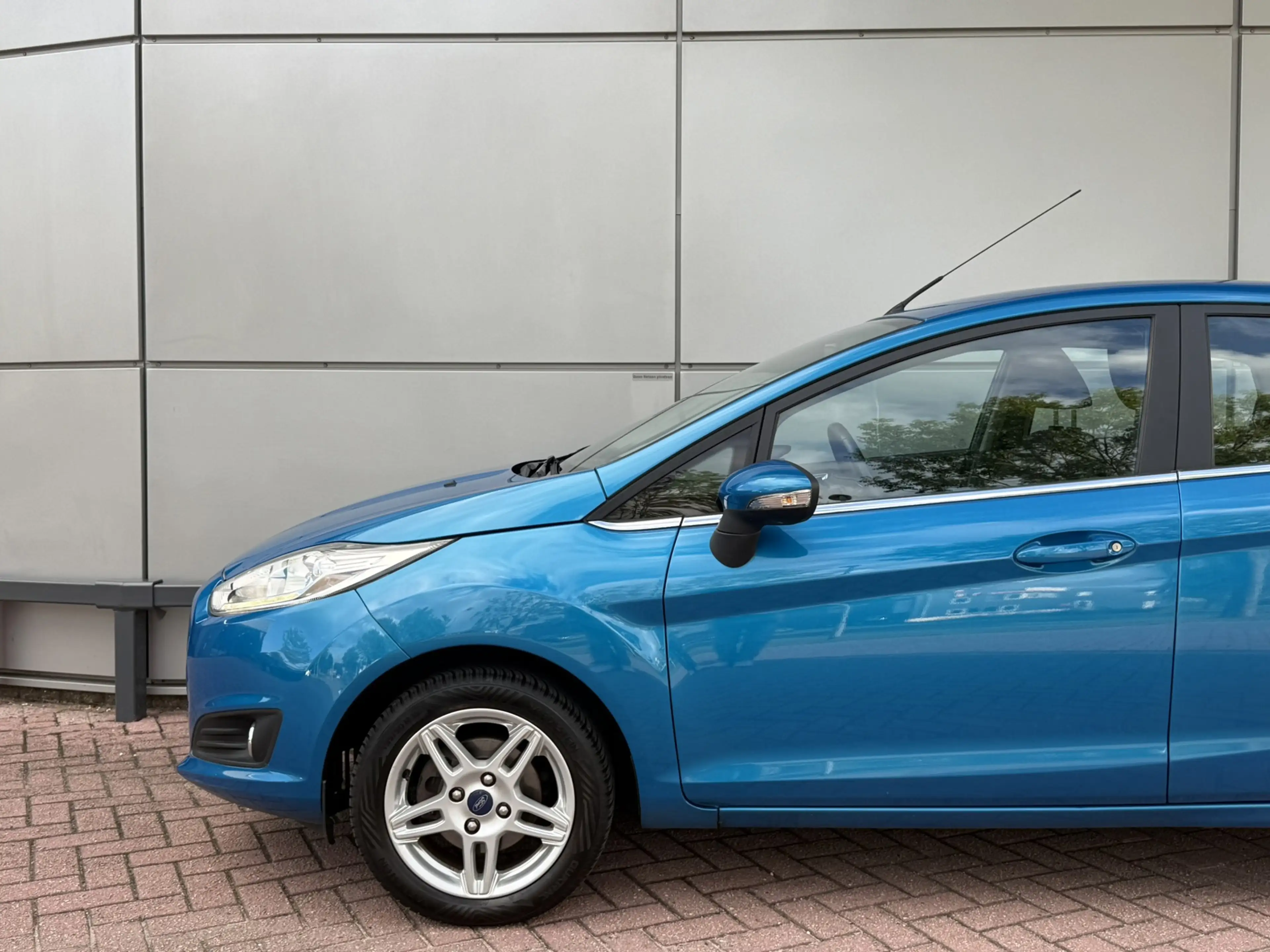 Ford Fiesta 1.0 Titanium — photo 6
