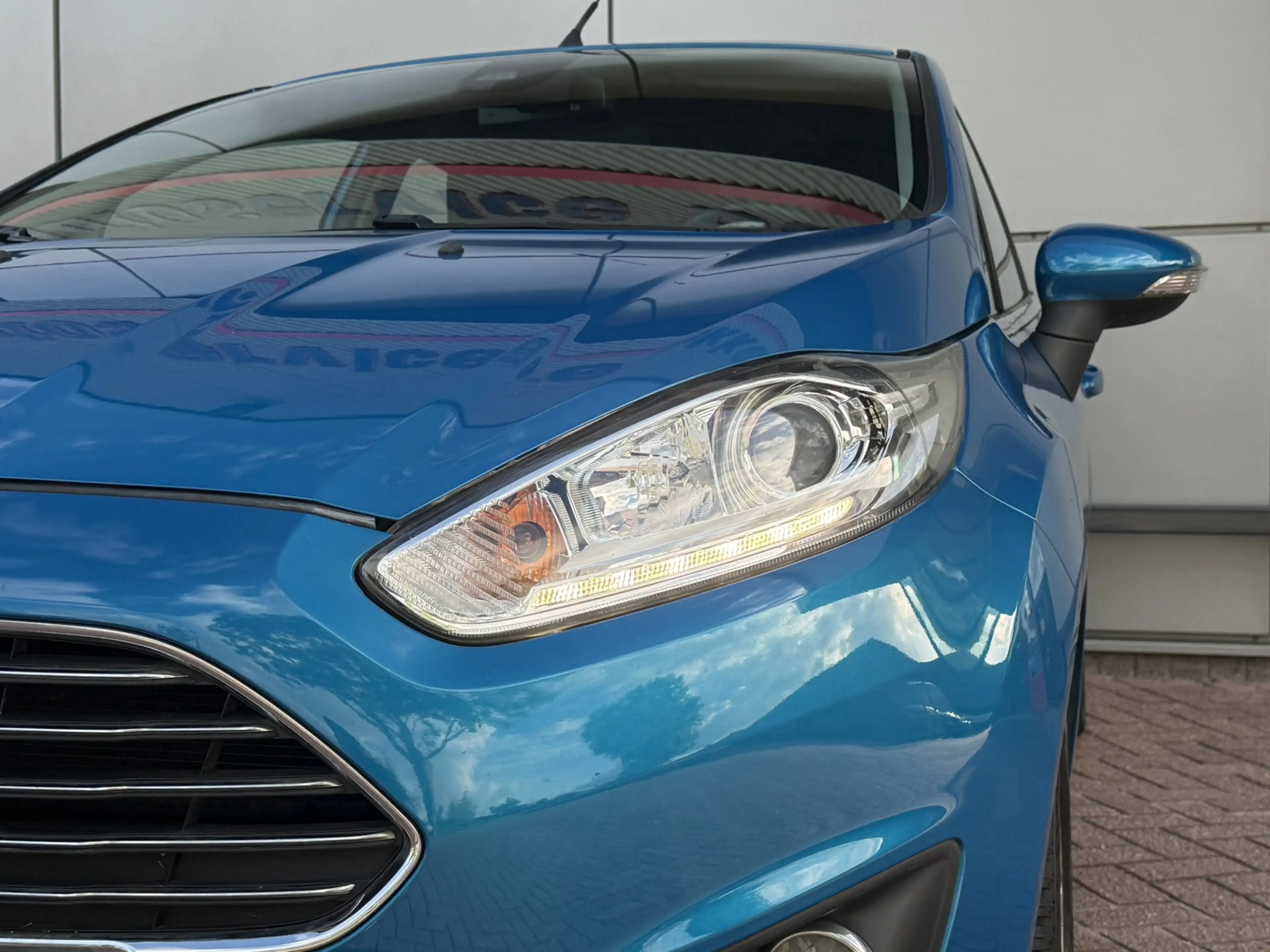 Ford Fiesta 1.0 Titanium — photo 25