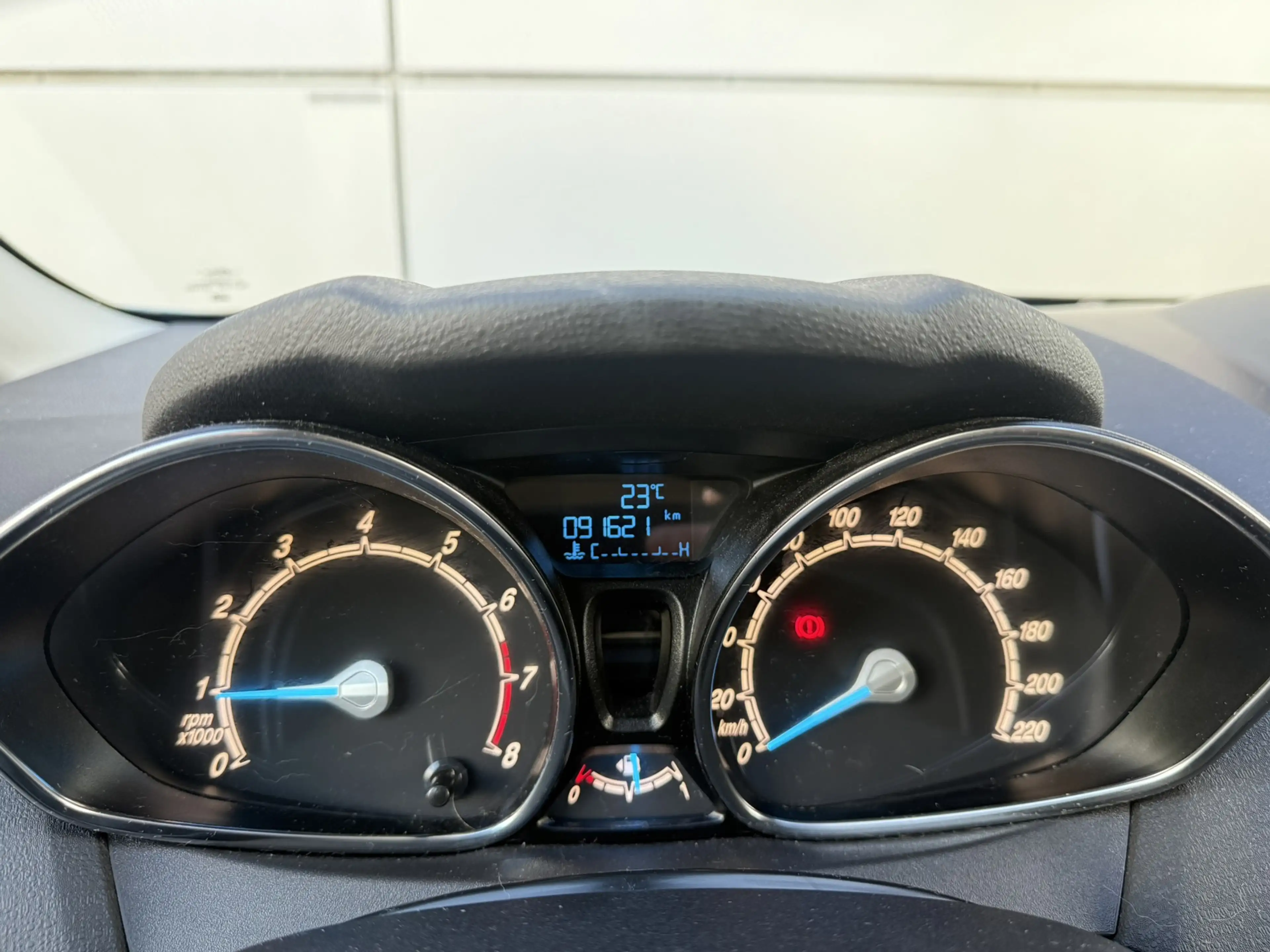 Ford Fiesta 1.0 Titanium — photo 17