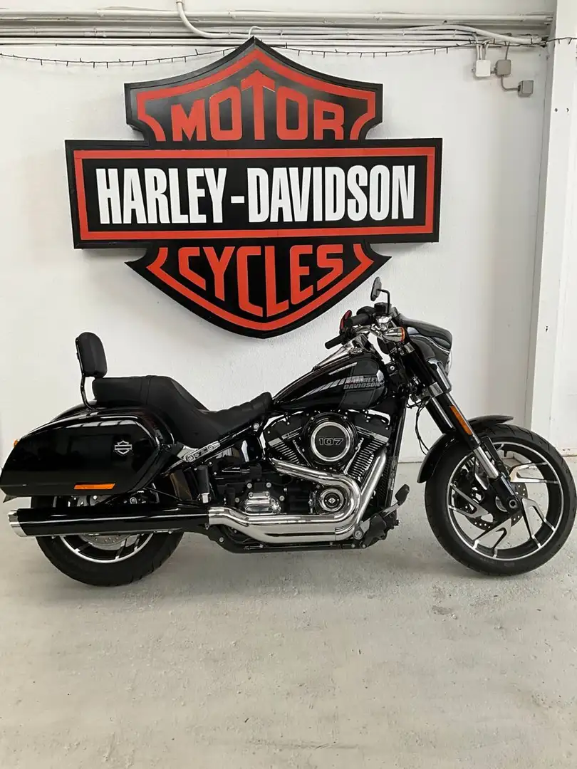 Harley-Davidson Softail SportGlide FLSB Чорний - 1