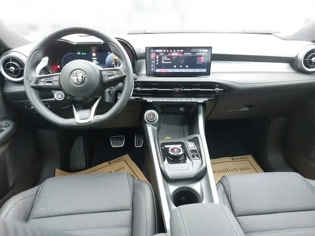 Alfa Romeo Tonale 1.3 270PS Plug-in e-AWD VELOCE Ansicht 4