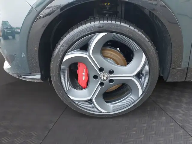 Alfa Romeo Tonale 1.3 270PS Plug-in e-AWD VELOCE Ansicht 13