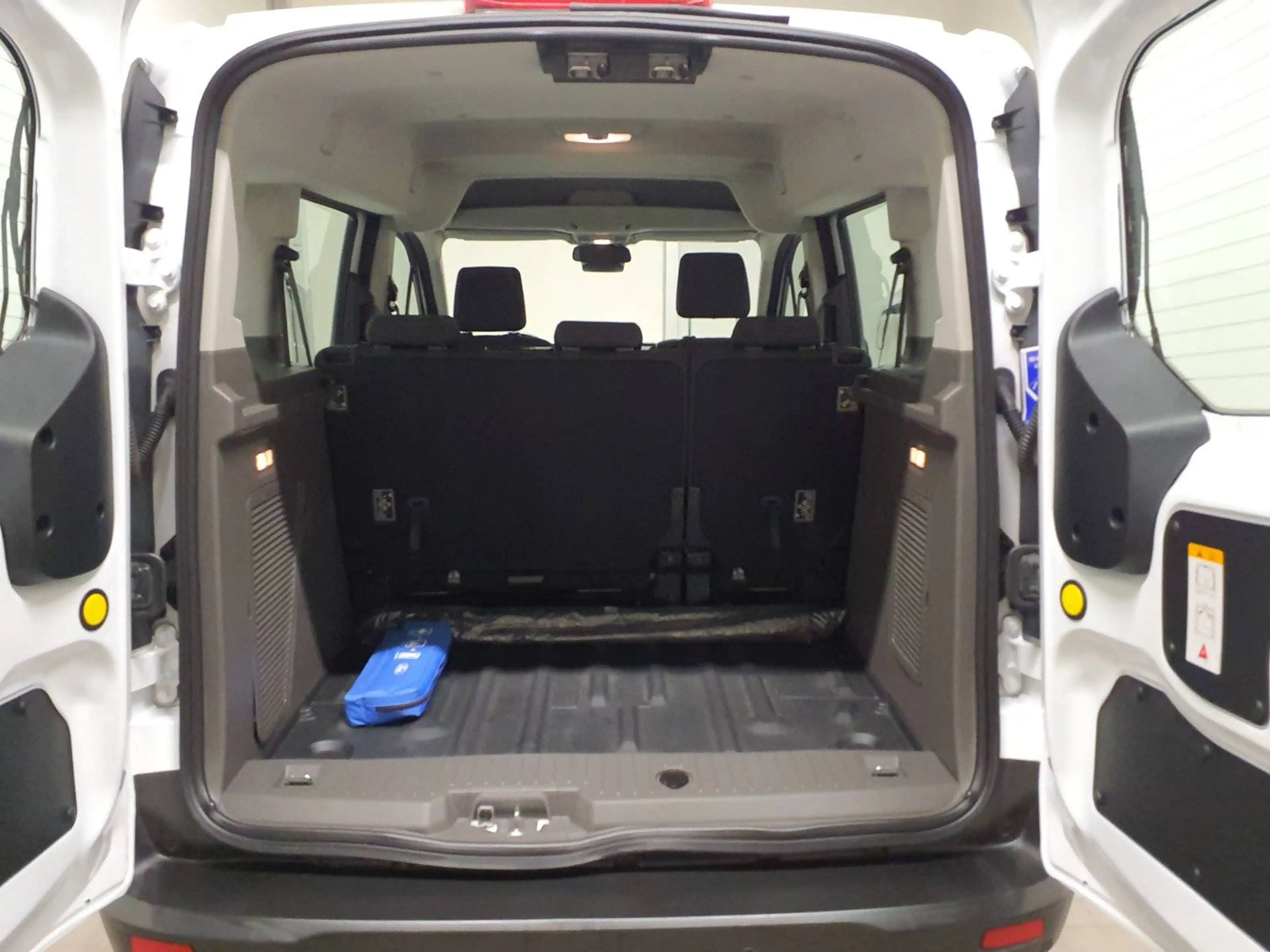 Ford Transit Connect Kombi Trend SPHA Klimaanlage Totwinkel Asist VKZE — photo 16