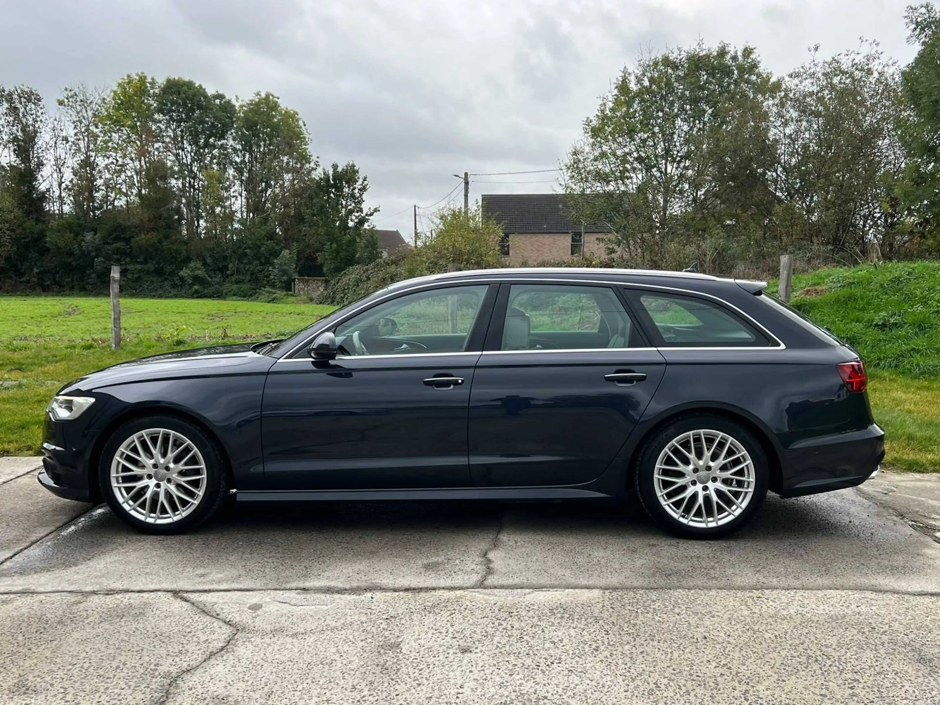 Audi A6 — photo 12