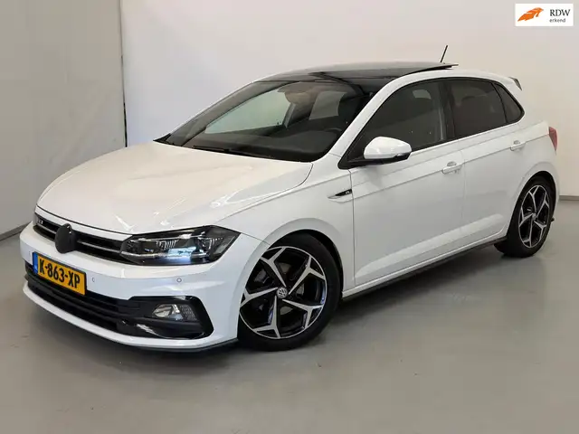 Volkswagen Polo 1.6 TDI / R-Line / Pano / CarPlay / Stoelverwarmin