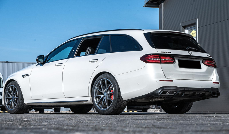 Mercedes-Benz E 63 AMG E63S AMG 4Matic 4.0l, Burmester, 360°,ACC — photo 3