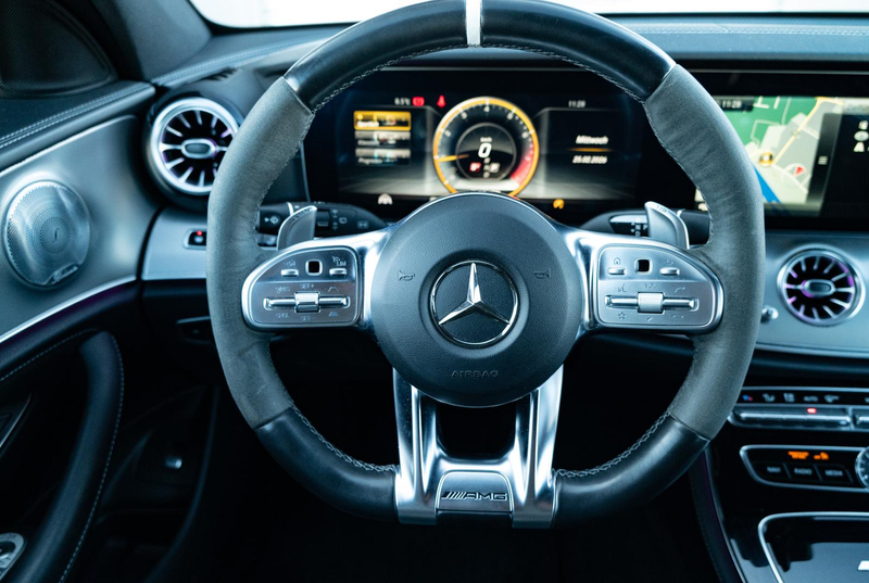 Mercedes-Benz E 63 AMG E63S AMG 4Matic 4.0l, Burmester, 360°,ACC — photo 11