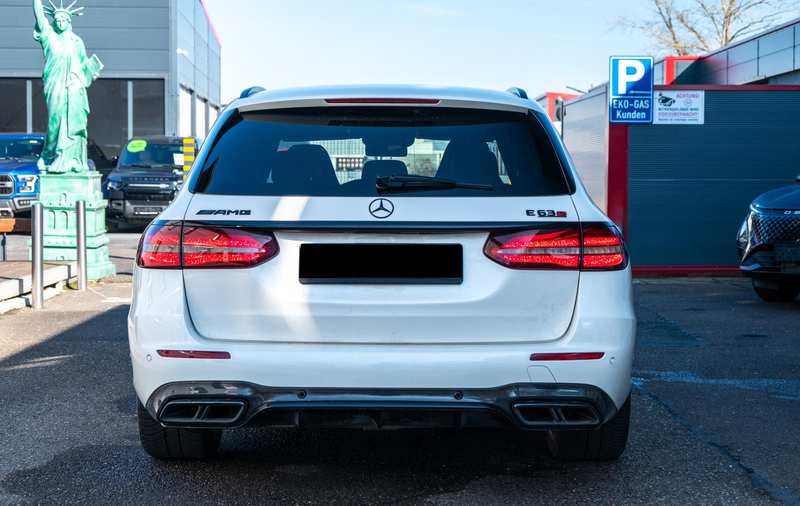 Mercedes-Benz E 63 AMG E63S AMG 4Matic 4.0l, Burmester, 360°,ACC — photo 6