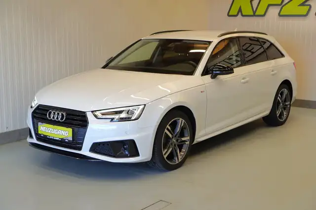 Audi A4 view 11
