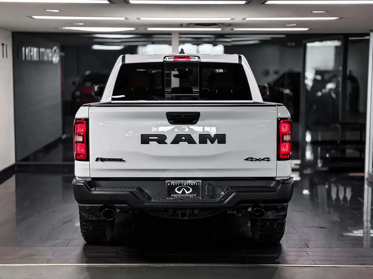 RAM 1500 снимка RAM 1500