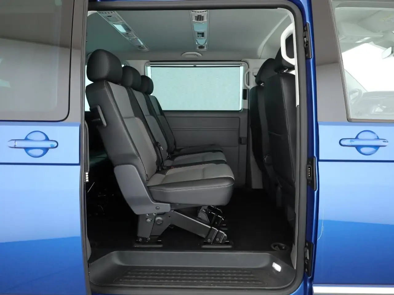 2023 Volkswagen T6.1 Caravelle 2.0TDI Highline AHK 8 Sitze Sthzg, photograph 7