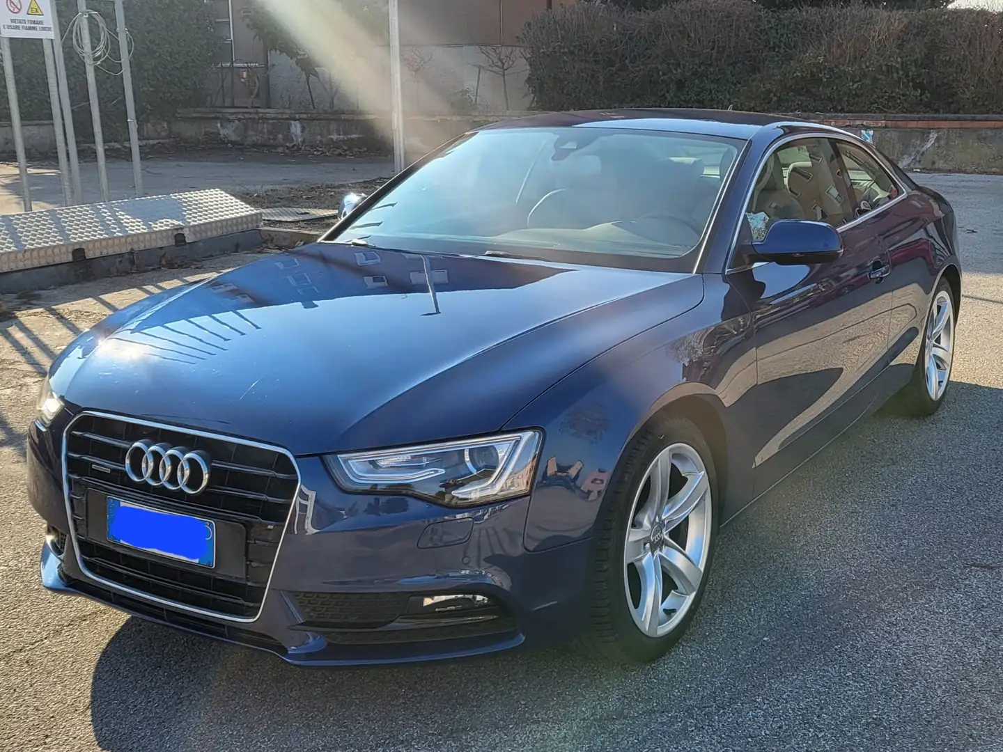 Audi A5 Coupe 2.0 TDI 177cv quattro S-tronic Business Plus Albastru - 2