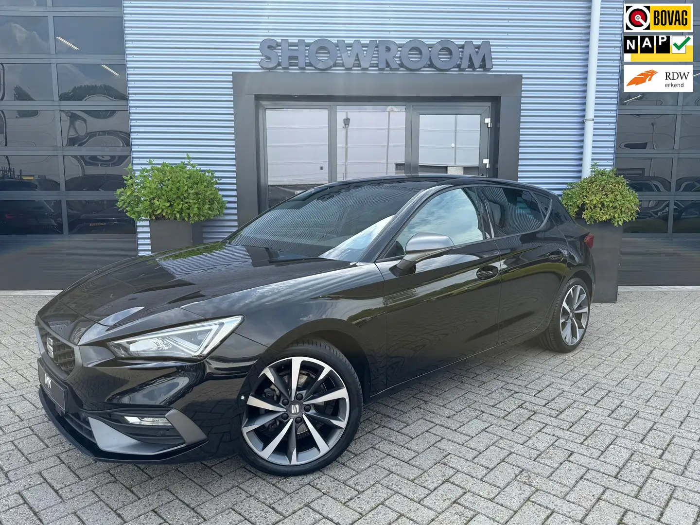 SEAT Leon 1.5 eTSI FR Automaat|Sfeerverlichting|Virtual cock Zwart - 1