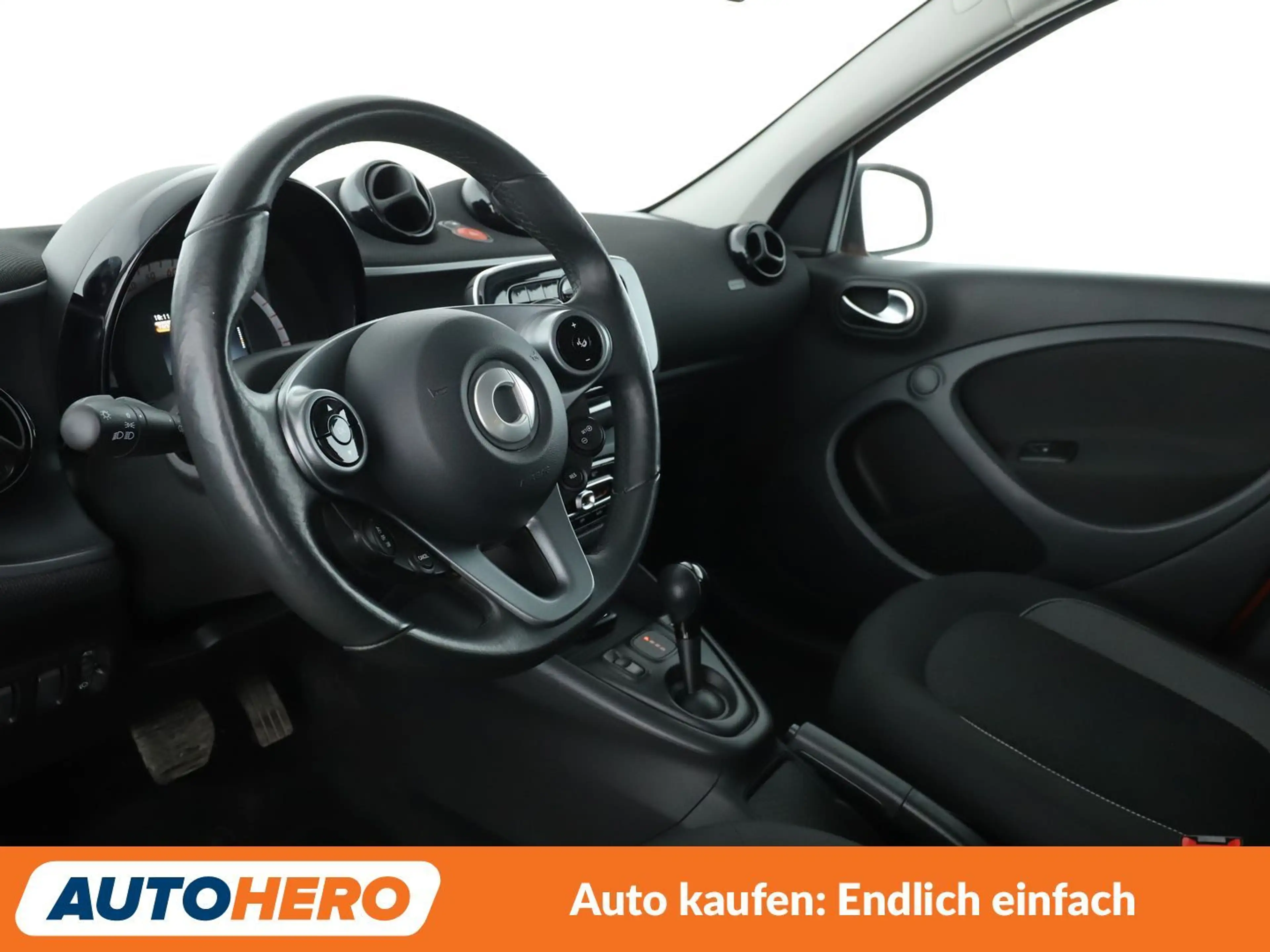 smart forFour electric drive 60 kW passion Aut.*TEMPO*SHZ* — photo 11