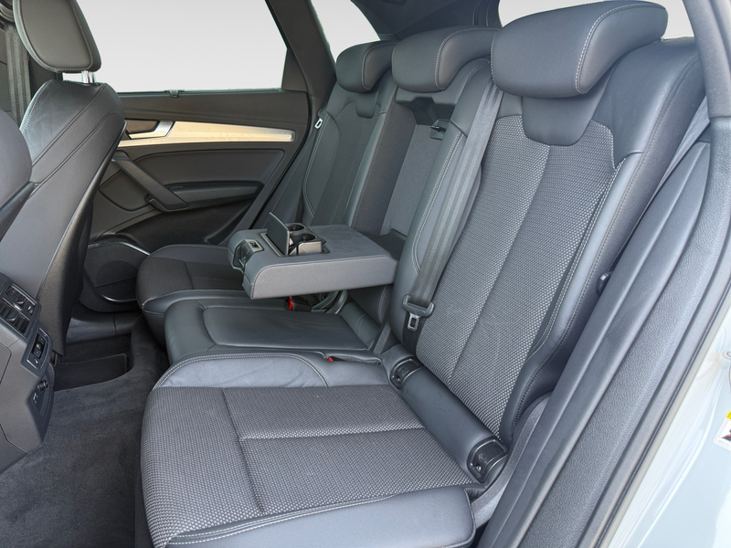 Audi Q5 2.0 TDI quattro S-tronic AHK RFK Navi LED — photo 9